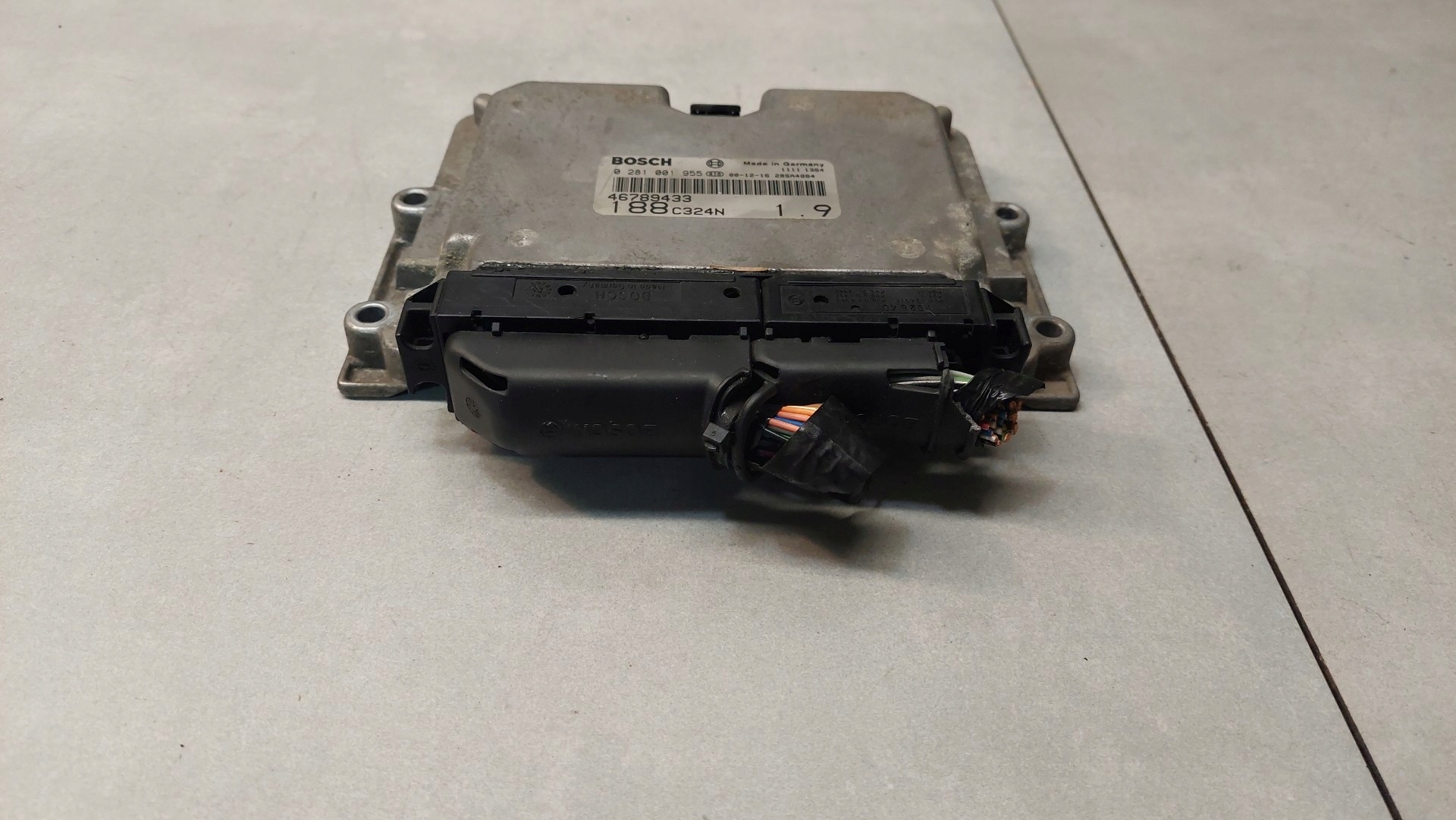 control unit of the engine PUNTO II 1.9 JTD 0281001955