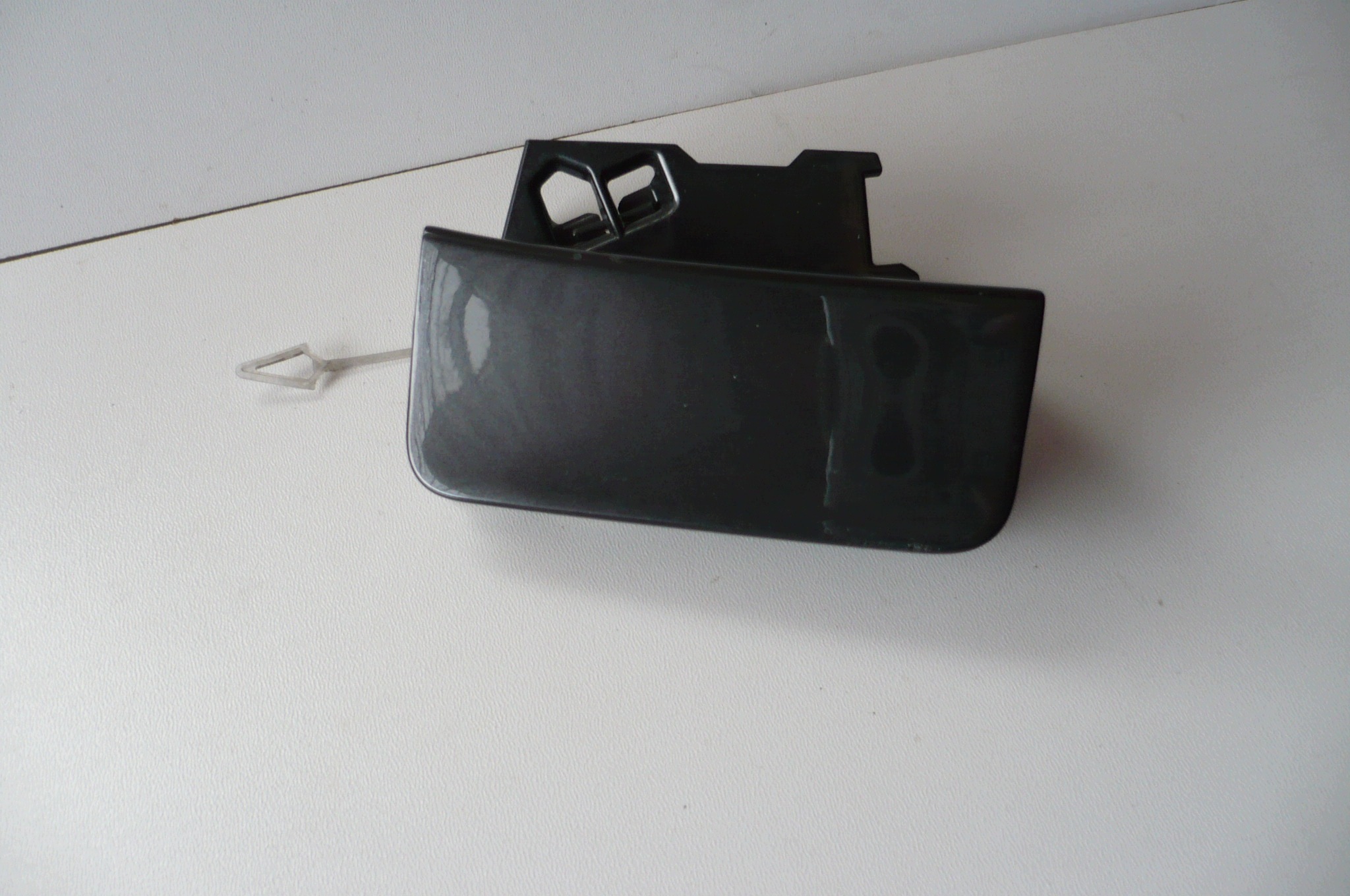 MERCEDES CLS 257 AMG 18-21R towing hook cap bumper front