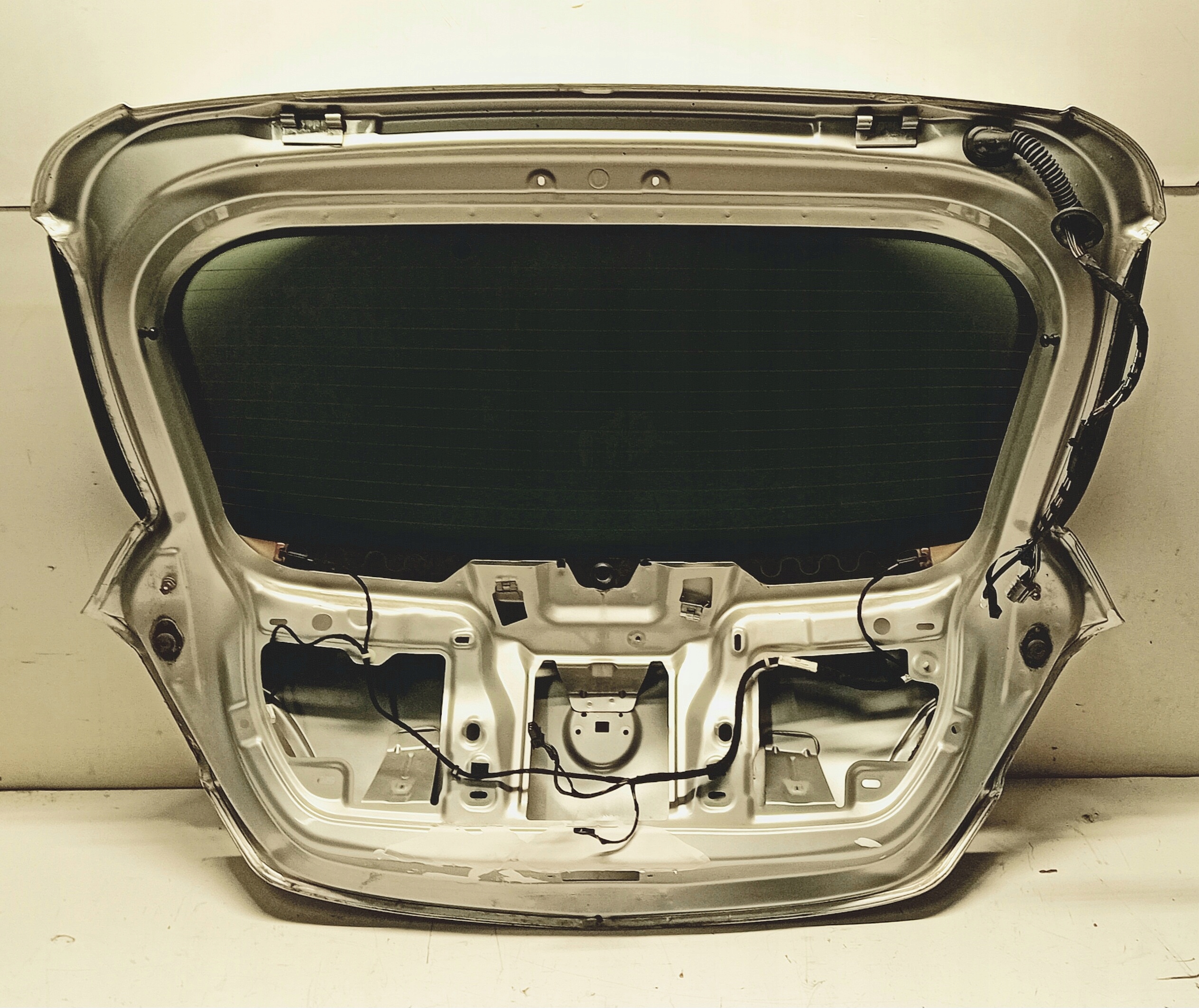 trunk door boot OPEL CORSA E