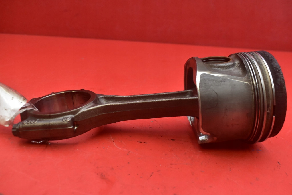 piston connecting rod BKD VW GOLF 5 V plus 2.0 TDI 140 KM 03-09