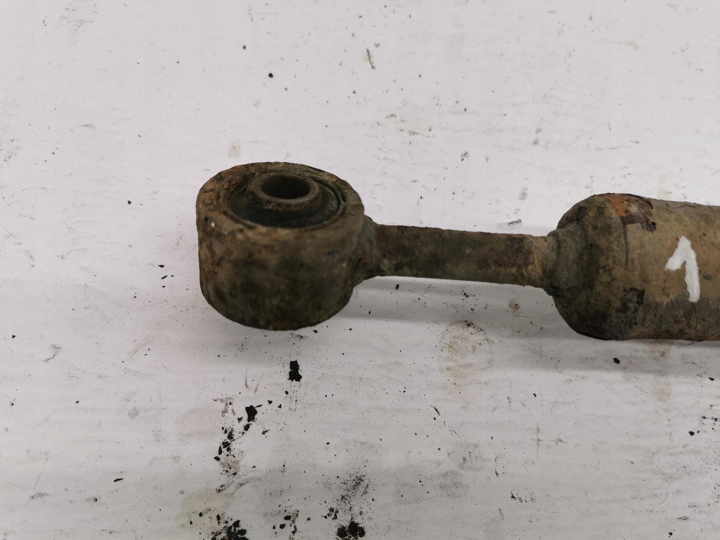 shock absorber front TOYOTA HILUX VII LIFT 3.0D