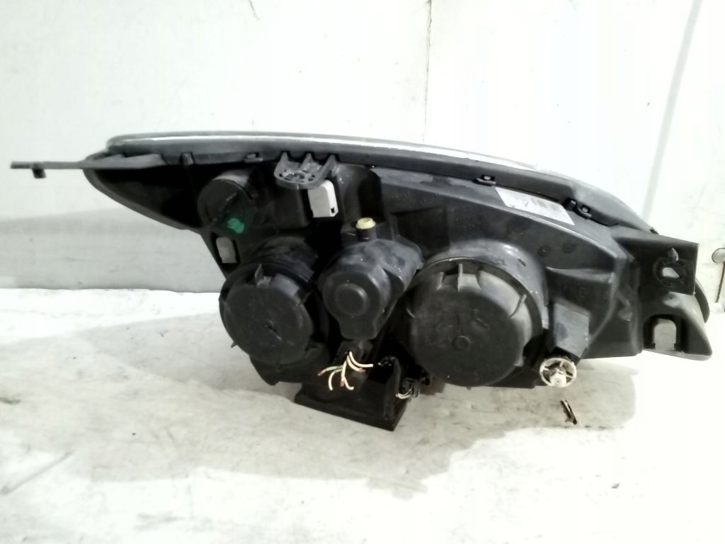 Citroen C5 and light left front ksenon xenon 9644275380