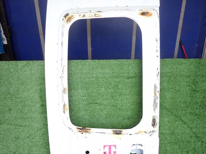 RENAULT TRAFIC VIVARO 01- door left rear. rear part
