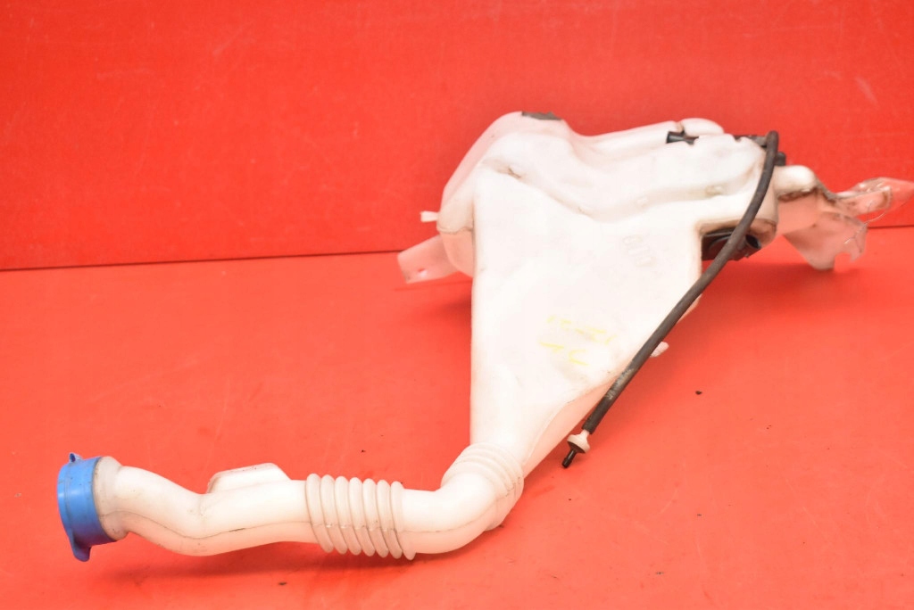 washer fluid tank 1005400-00-B TESLA MODEL S 12-20