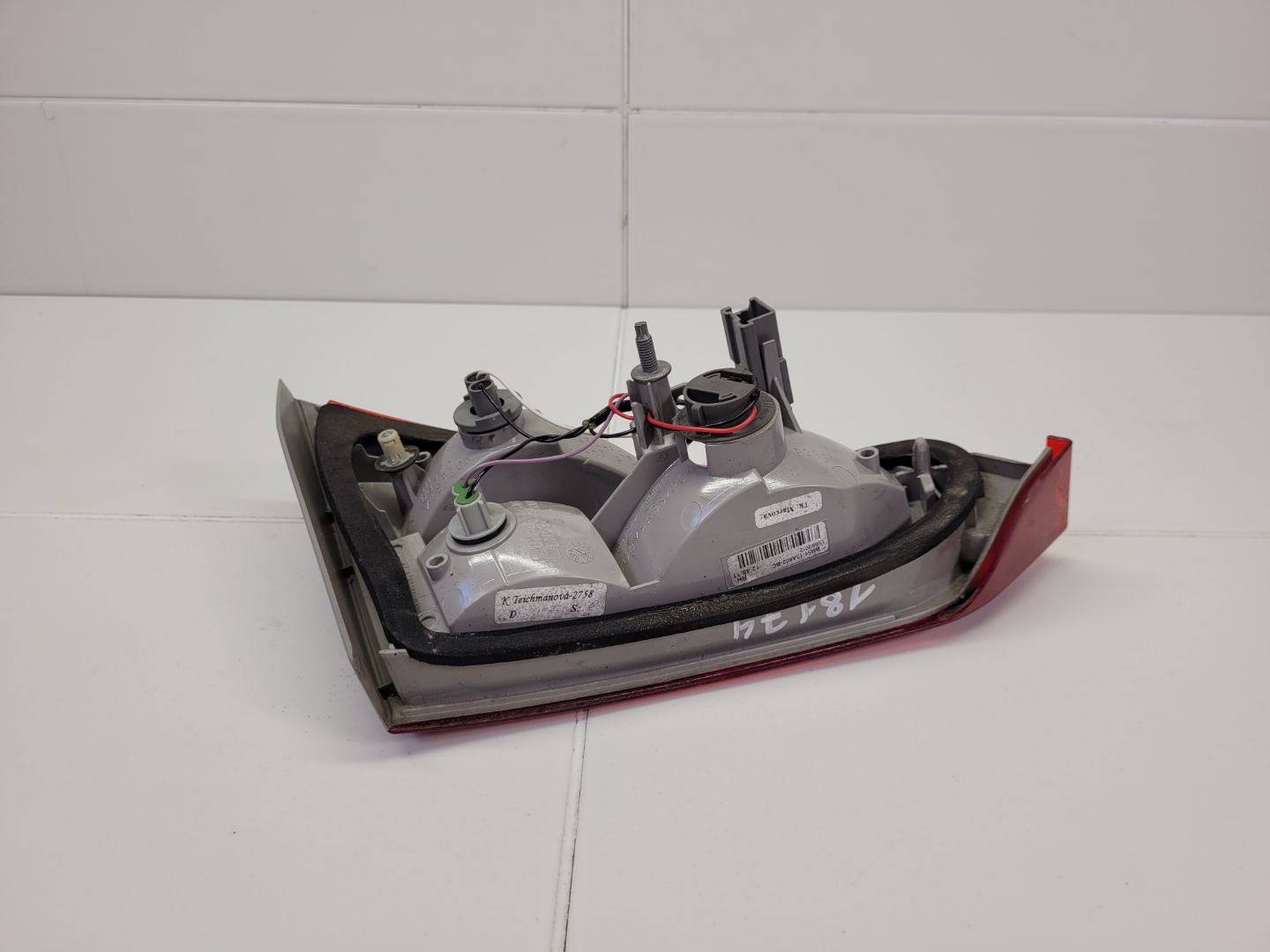 light rear to the bonnet right side Ford Focus 3 facelift 2017 BM51-13A602-B