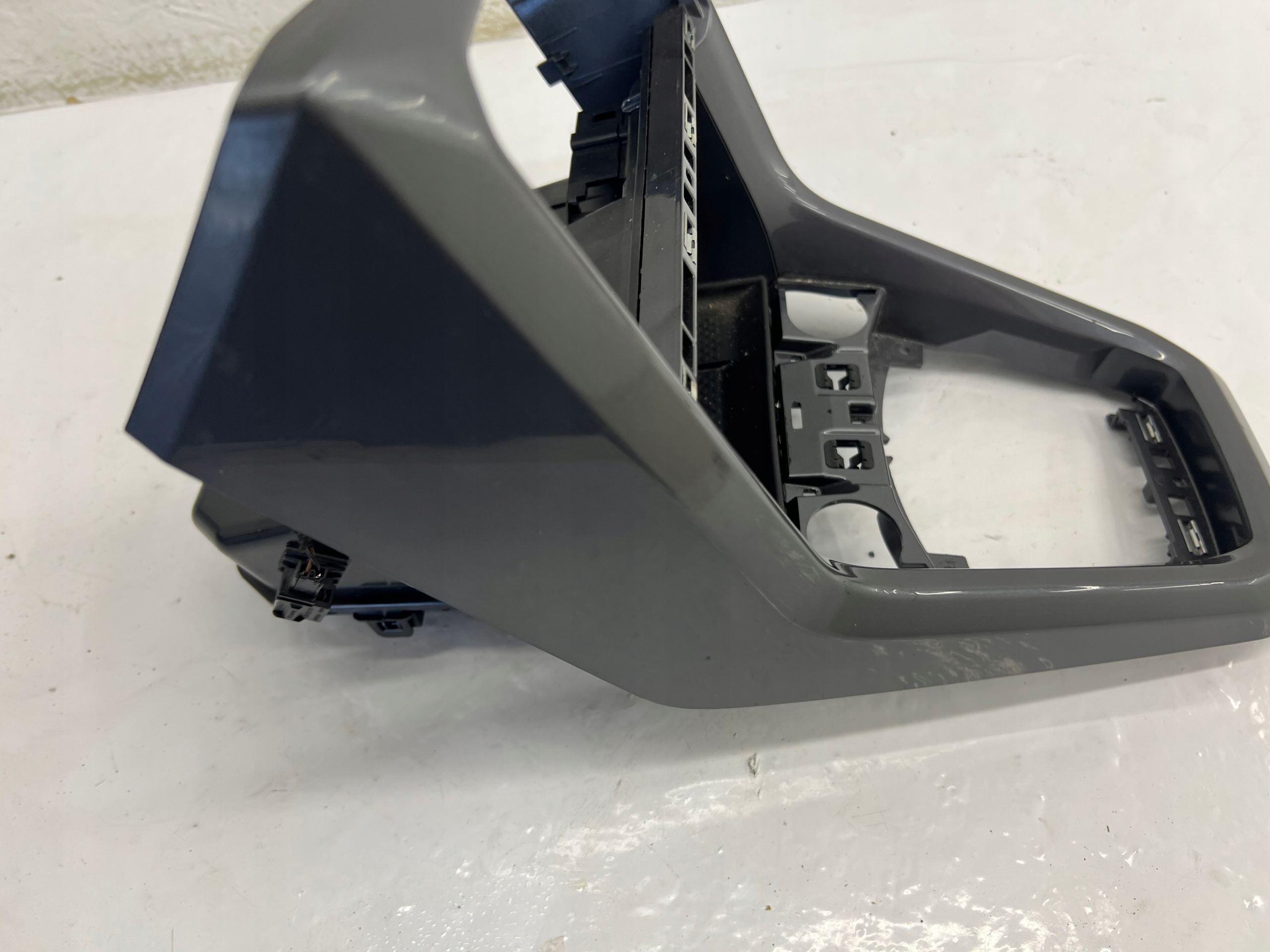 TUNEL PANEL frame EUROPA VW T-CROSS 2GM863680C