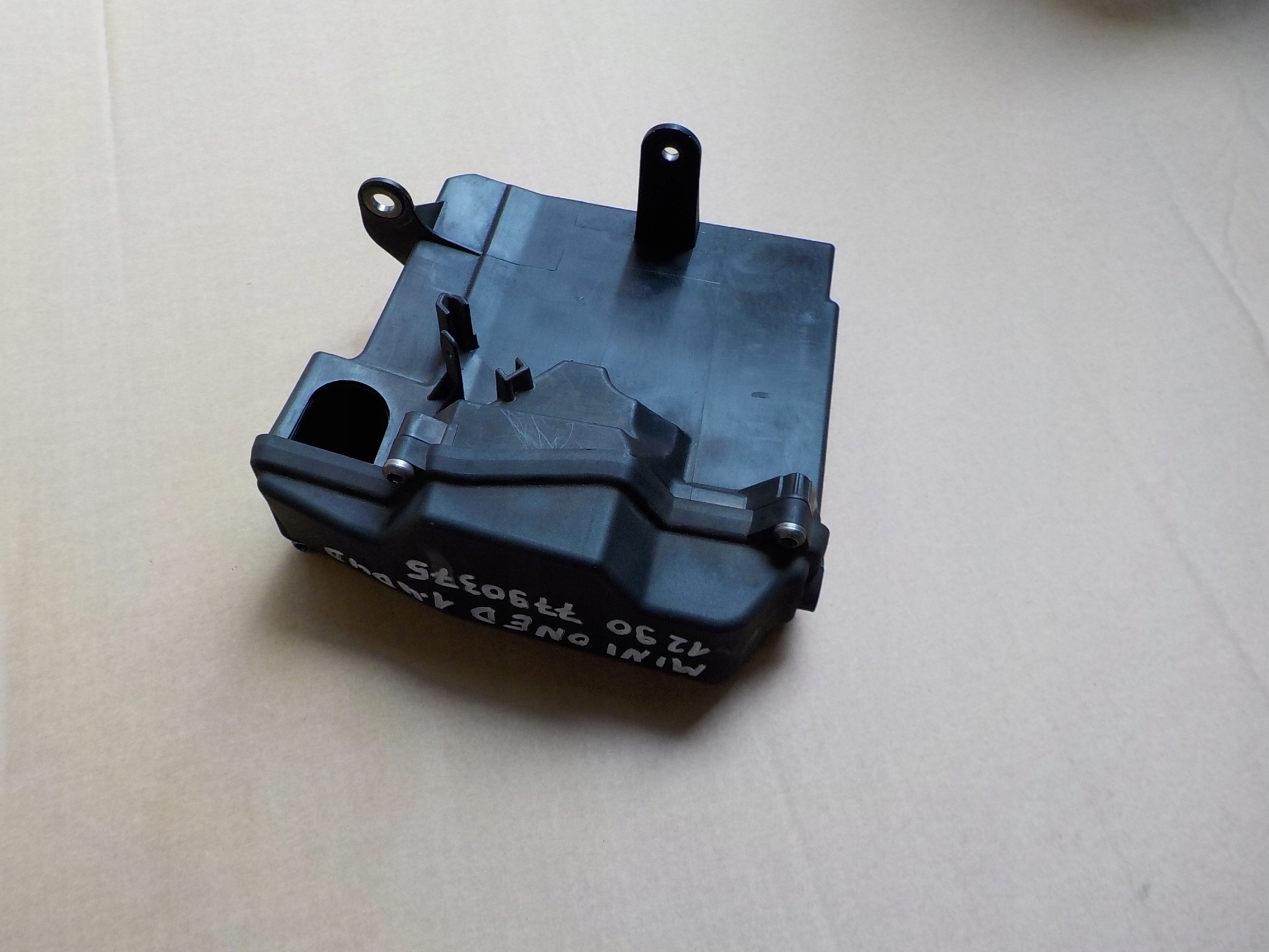 Gehäuse der Sicherungen mini one r50 1,4 d4d