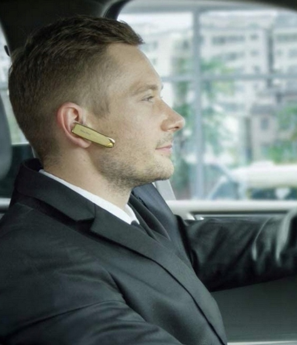BEZPRZEWODOWA KOMFORTOWA SŁUCHAWKA NEW BEE DO UCHA BLUETOOTH ZŁOTA Marka New Bee