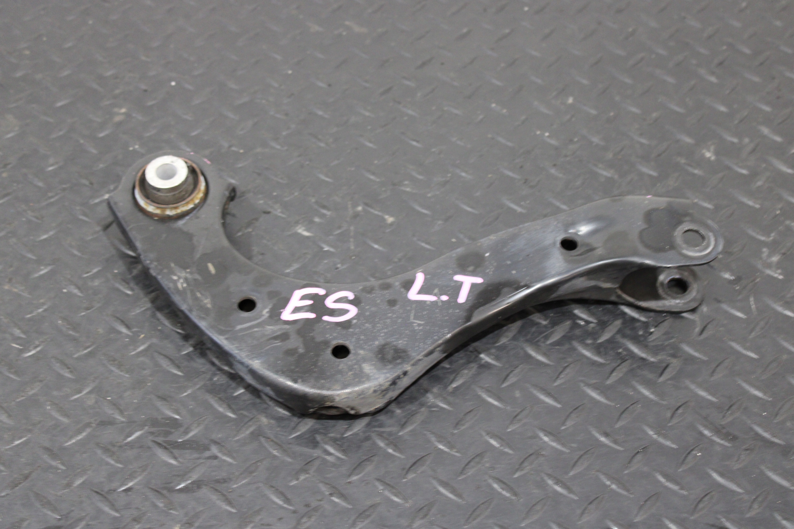 Querlenker links heck LEXUS ES 300H ES300H VII 7