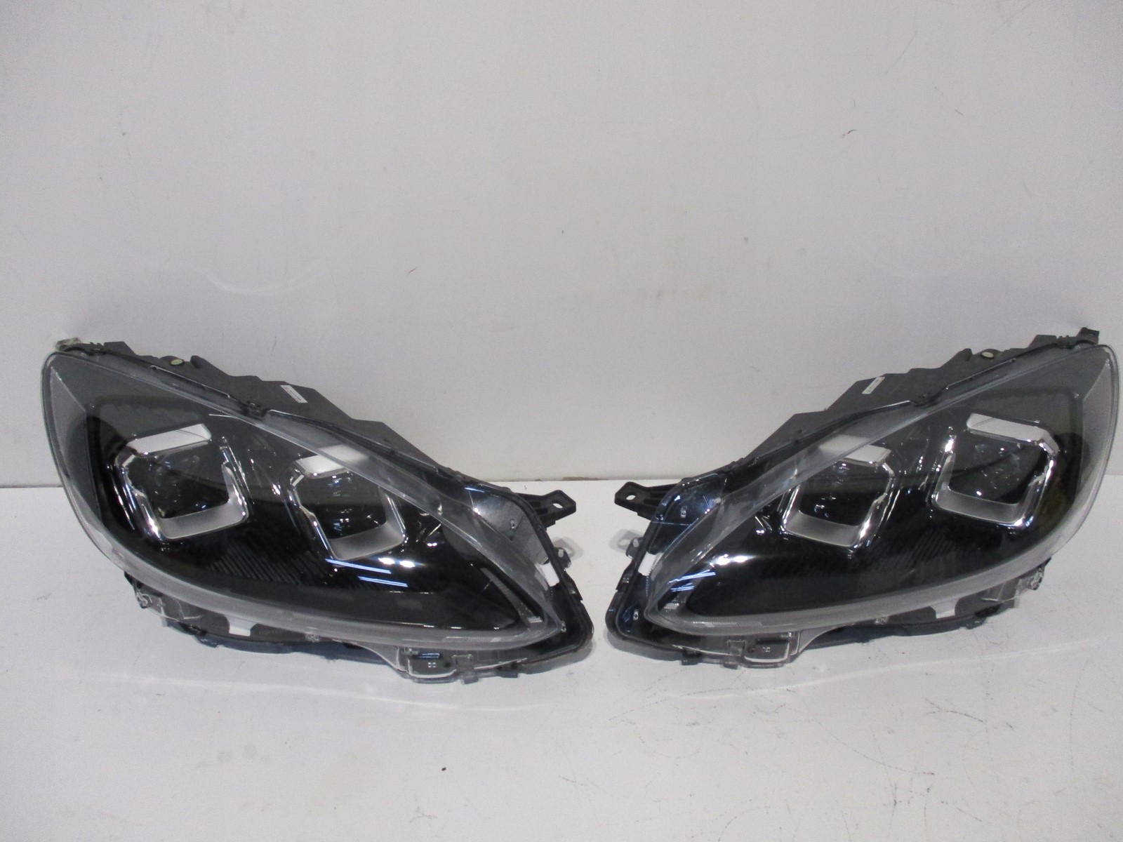 light lights LED FORD KUGA MK3