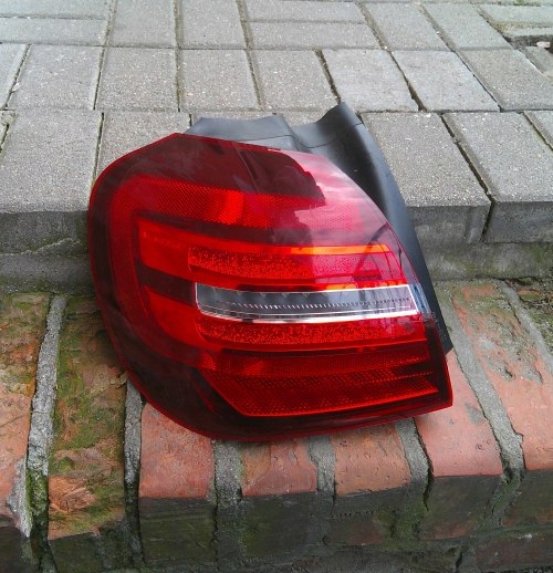 MERCEDES GLA W156 LIFT TYLNA LEWA LAMPA LED ORYGINAŁ