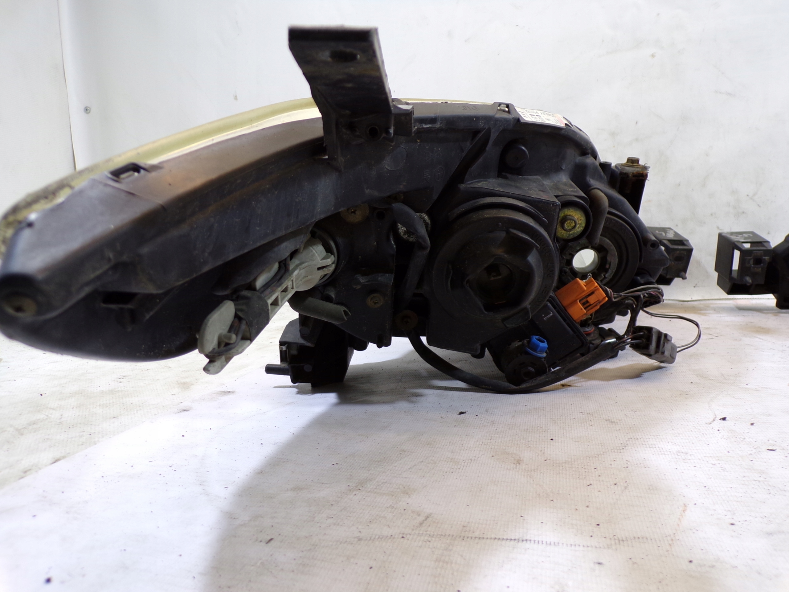 light front front left + right MAZDA 5 (K) EUROPA lights MAZDA 5 OPIS