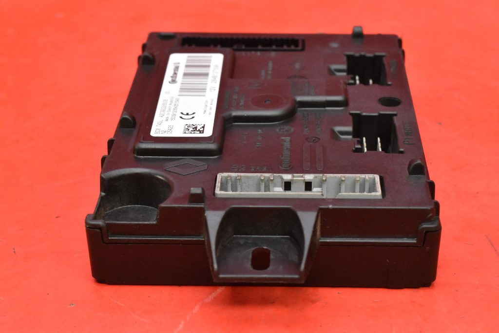 control unit module BCM 284B12759R DACIA DOKKER 1.6 MPI 83 KM 12-17