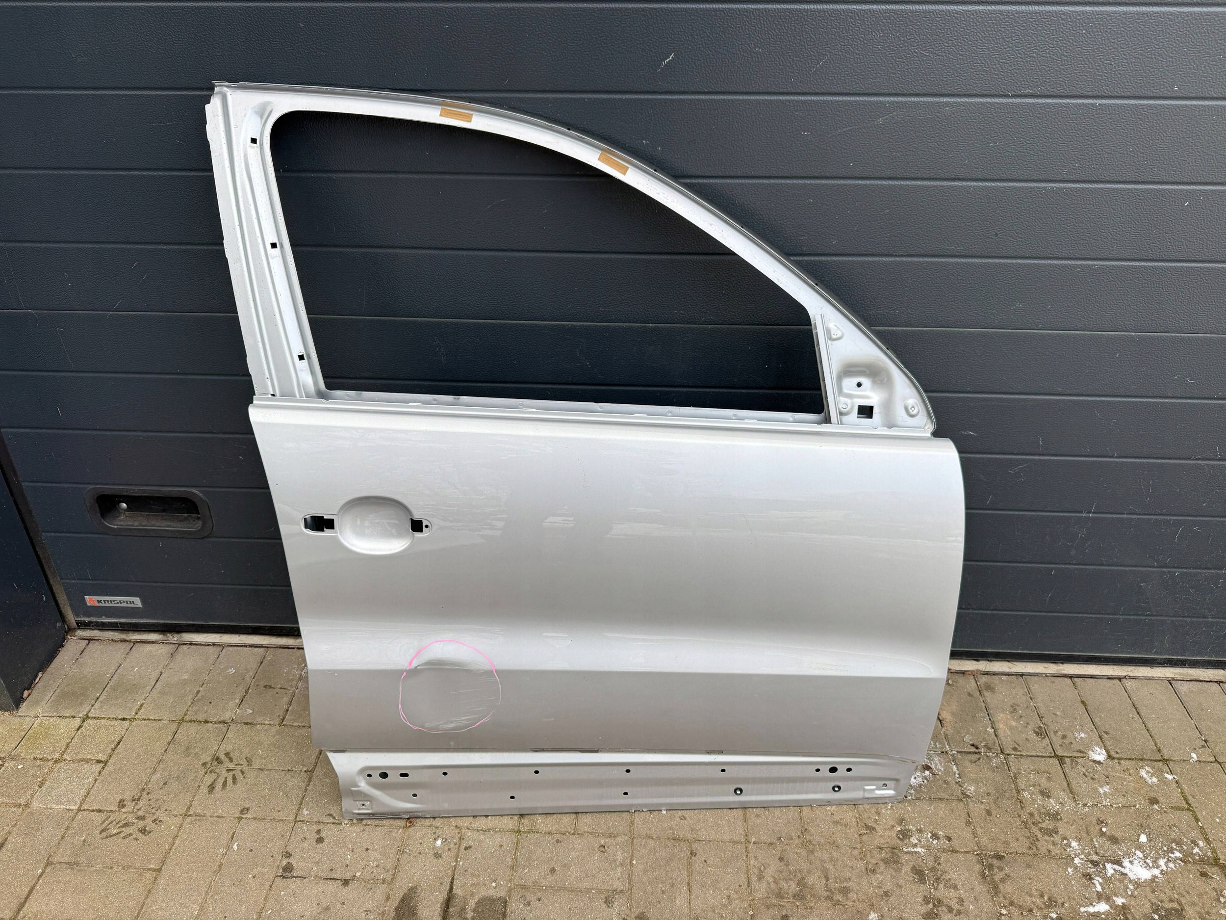 Vw Tiguan 1 and 5n 07- door front right front right