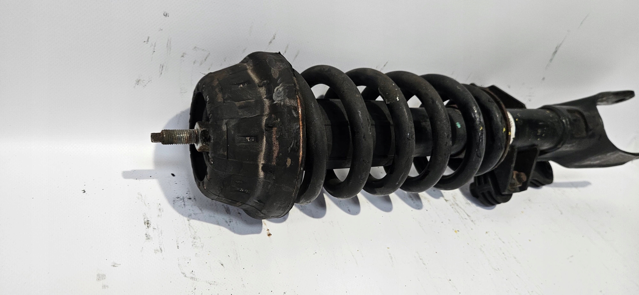 shock absorber left front VW AMAROK 2H0412021BJ