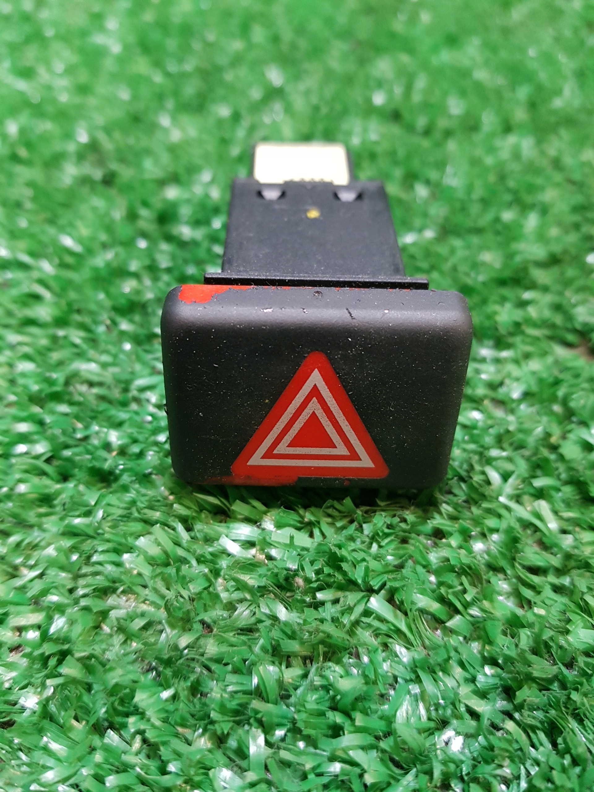 light switch of warning lights AUDI A4 B6 8E0941509