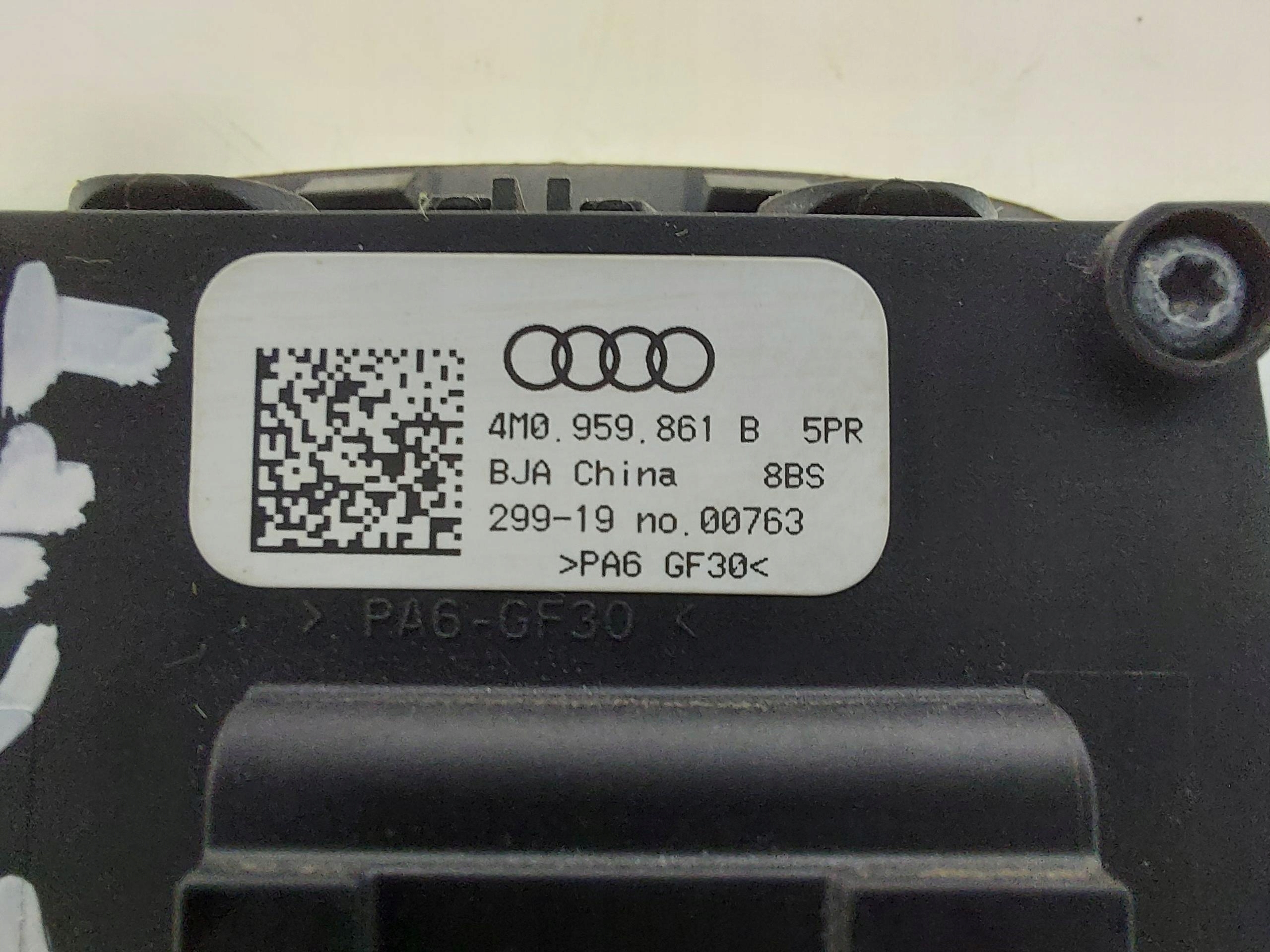 AUDI SQ7 Q7 II LIFT 4M0 switch seats 4M0959861B