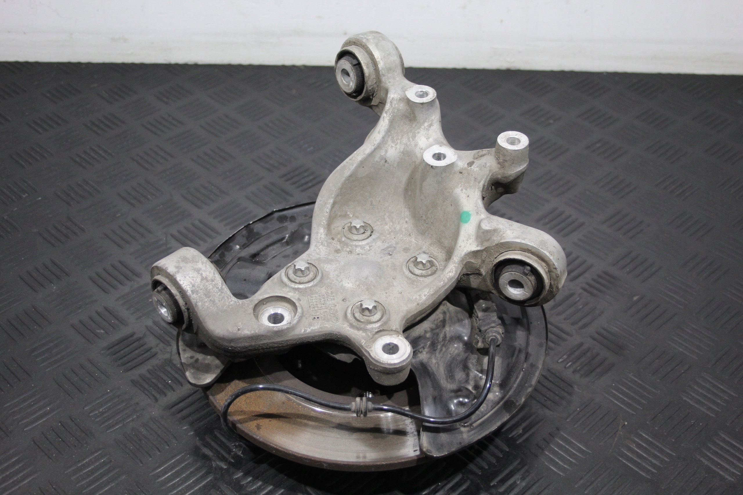 swing right rear part A-KLASA W176 AMG