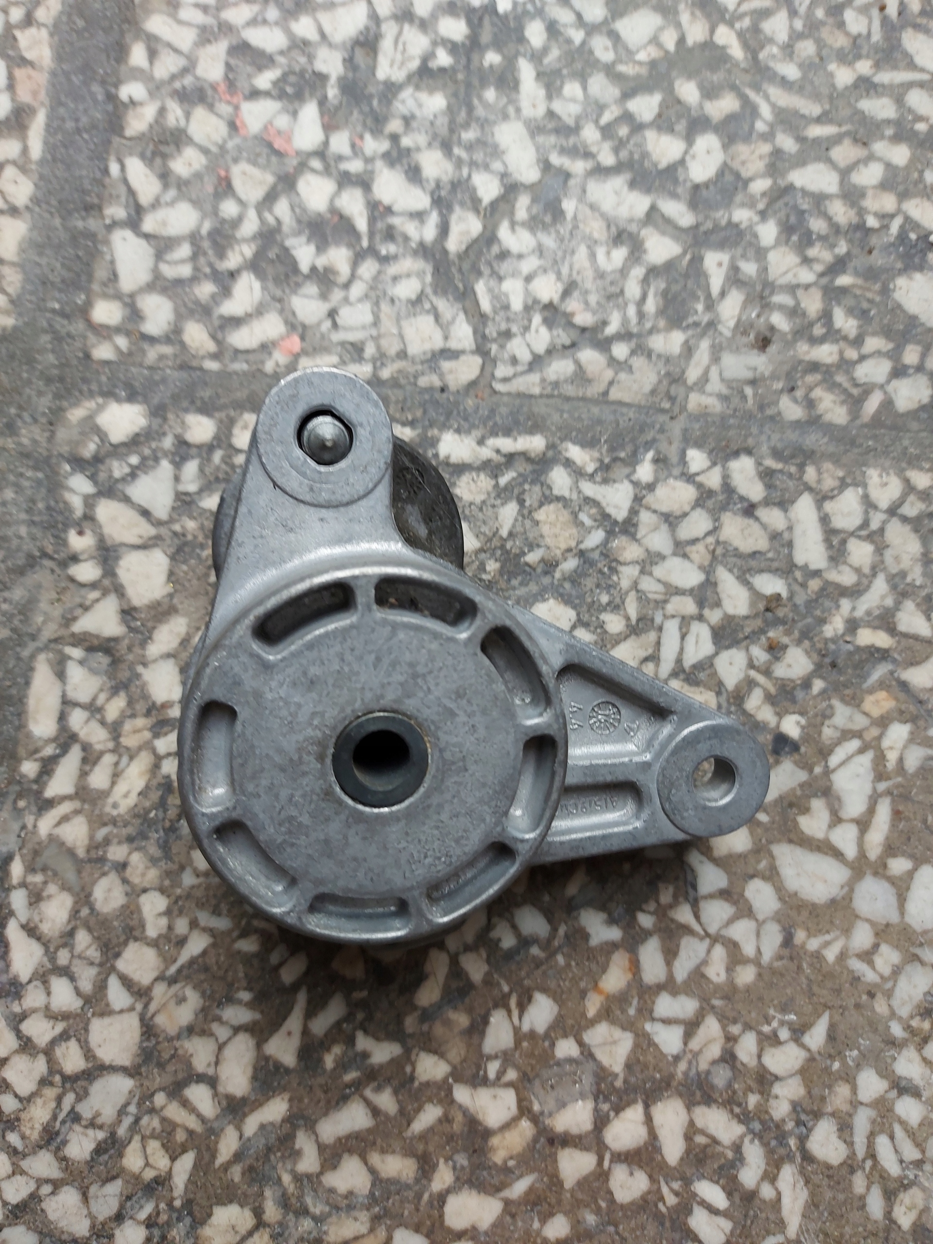 Spanner Riemenspanner Spannelement VW PASSAT B8 04L903315A