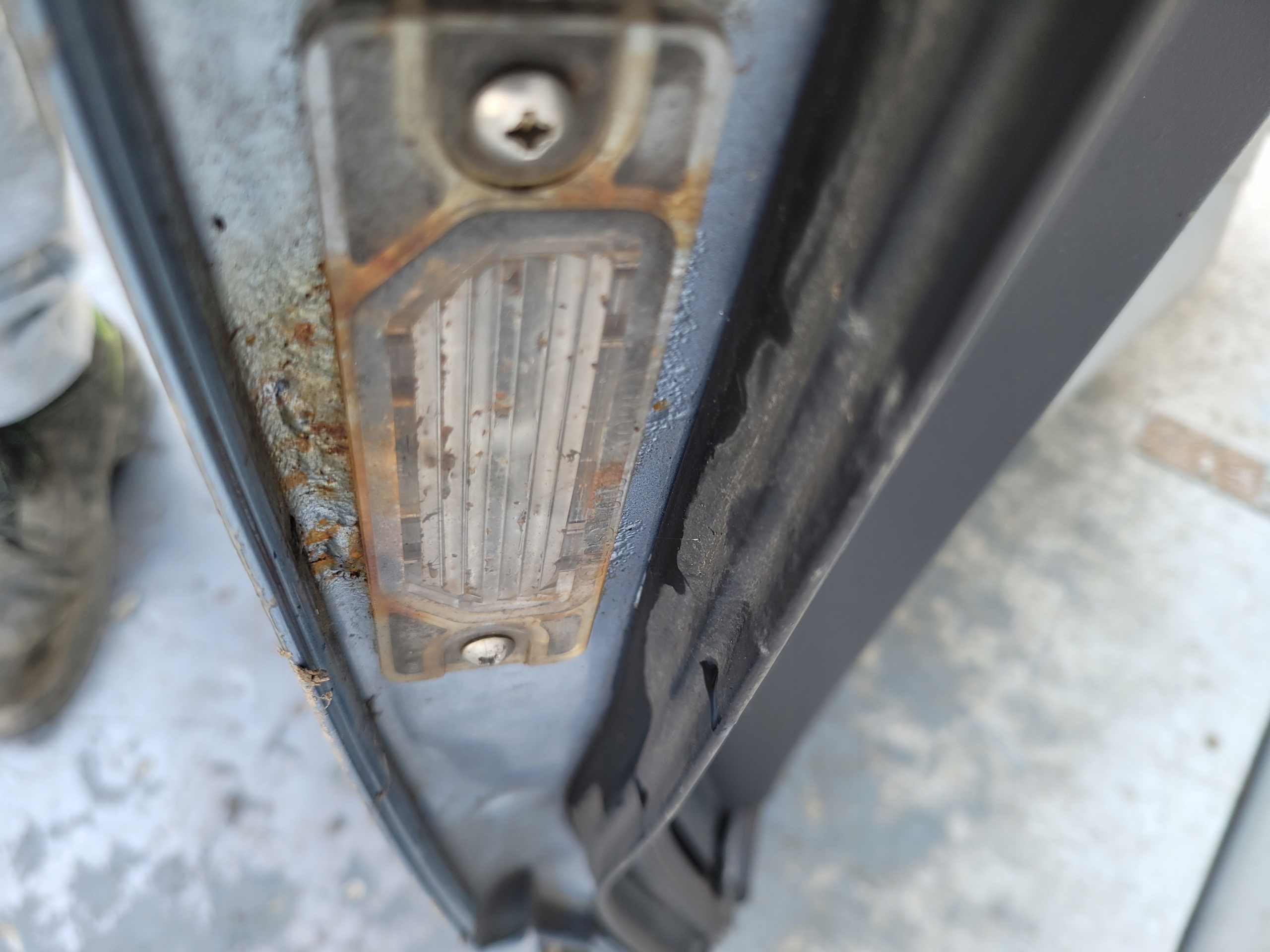 Renault Koleos 1 and 08- trunk door boot