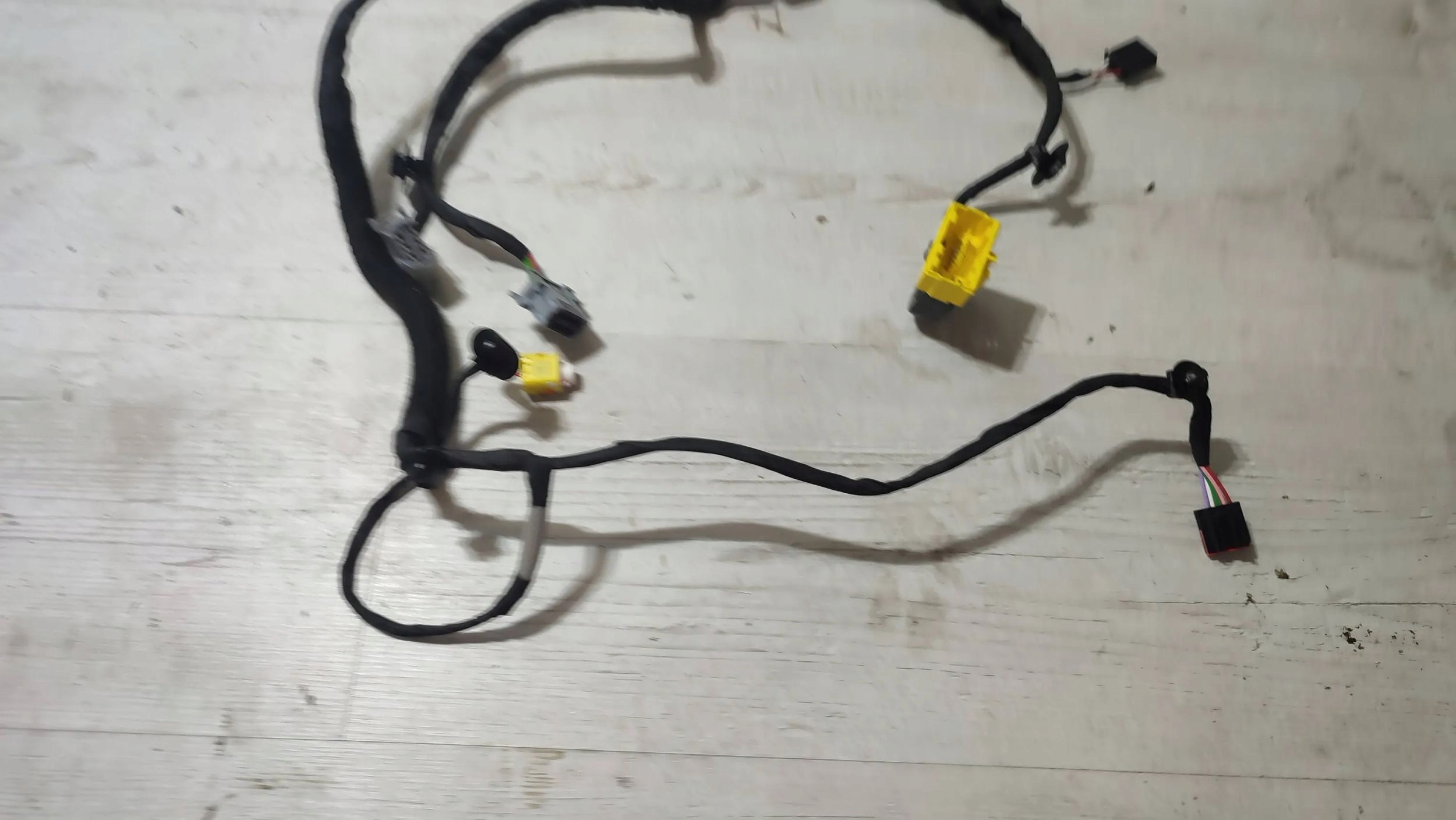 Peugeot 508 II 22r 1.2 front side right bundle przewodow seat