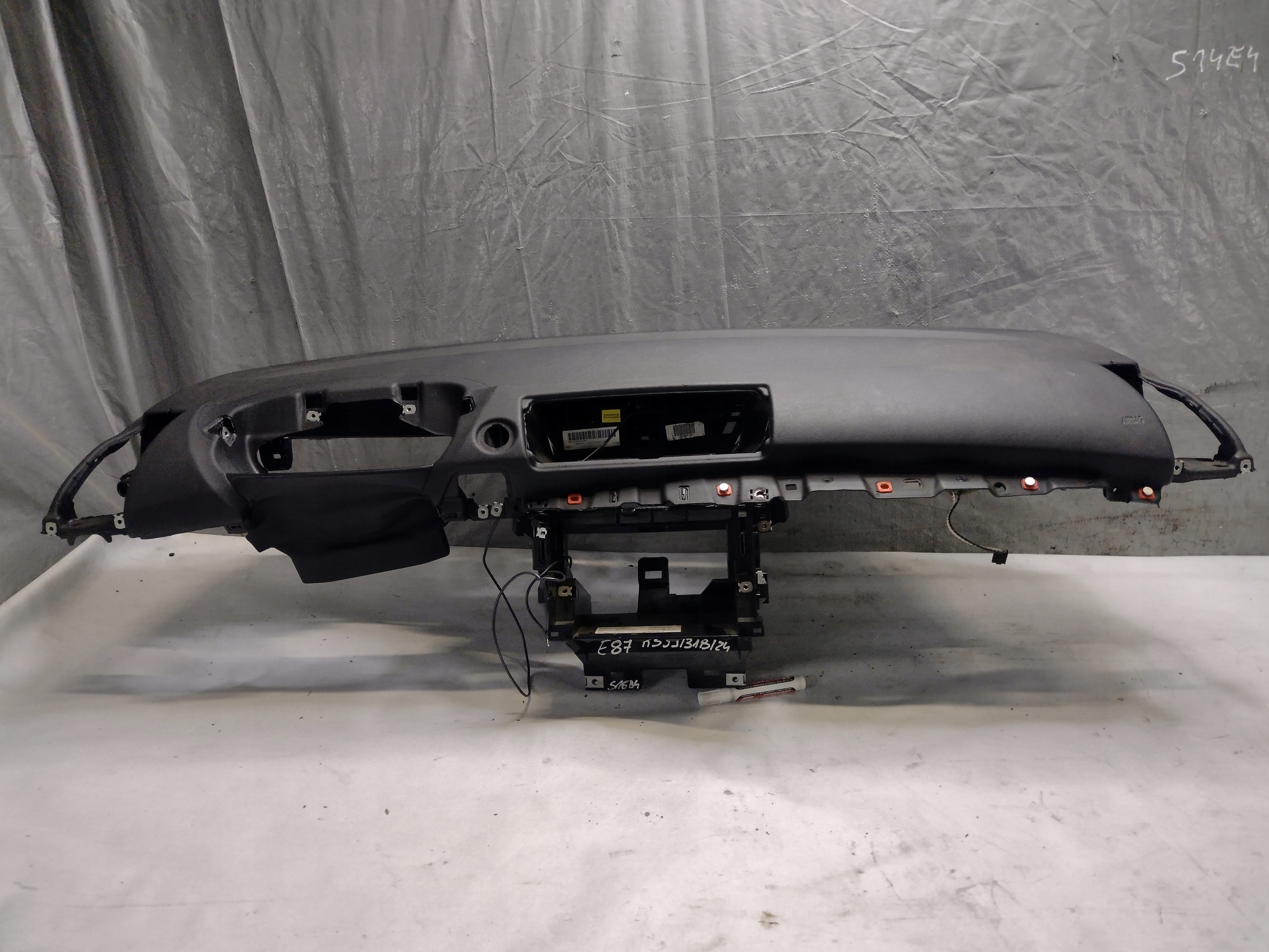 dashboard instrument panel BMW E87