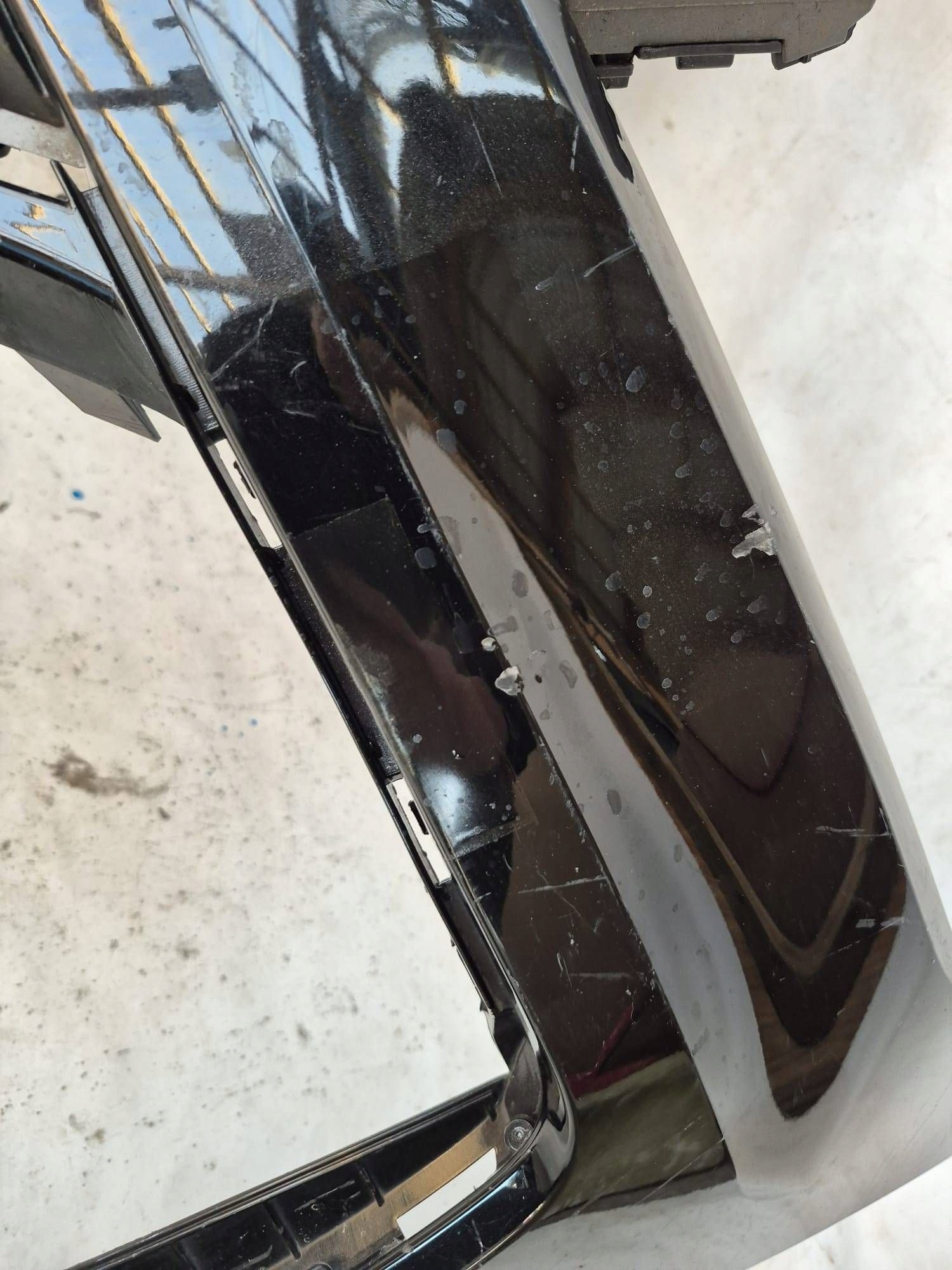 AUDI Q8 4M8 ZWYKLY 18- bumper front front PDC 4M8807437