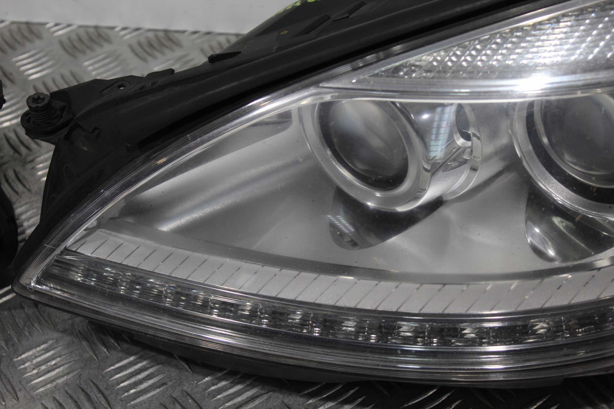 lights front XENONY S-KLASA W221 LIFT A2218200639