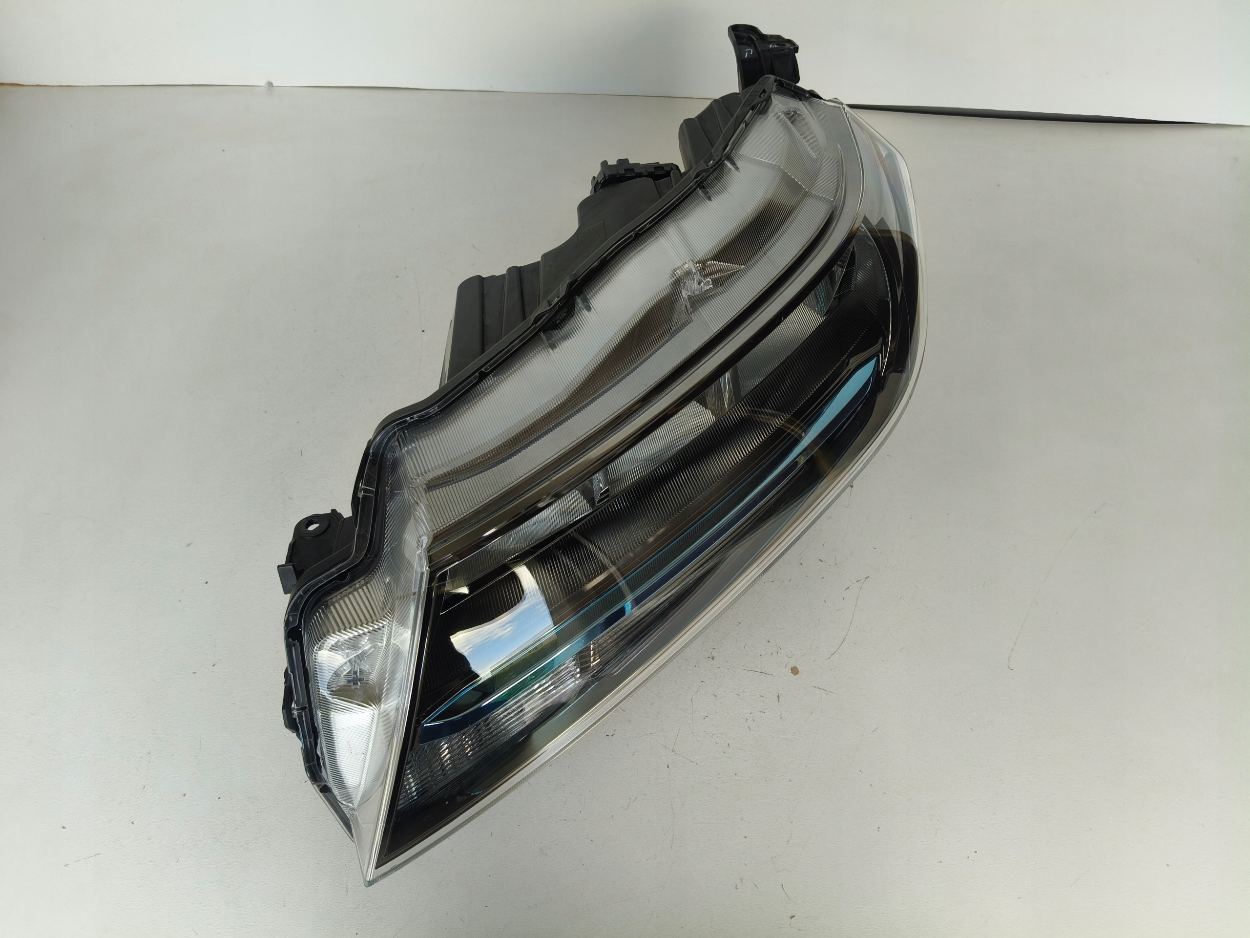 light left REFLEKTOR SUZUKI VITARA III 18- LIFT FULL LED