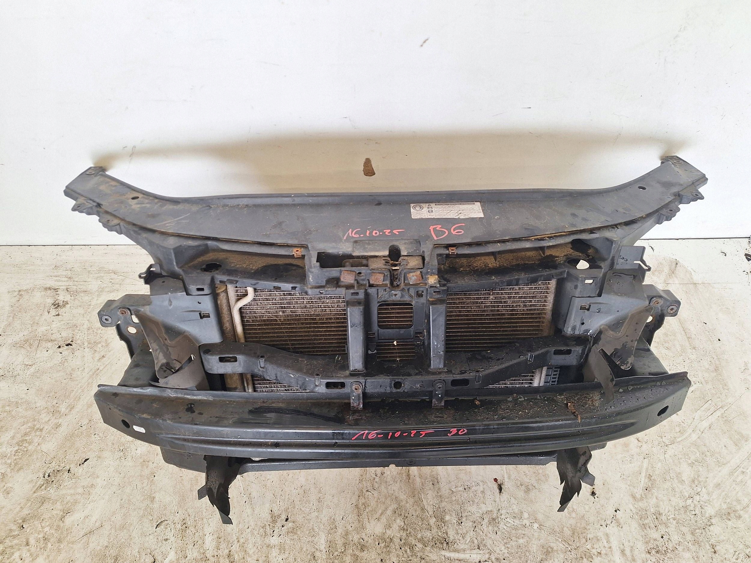 VOLKSWAGEN PASSAT B6 05-10 support panel for radiators TDI