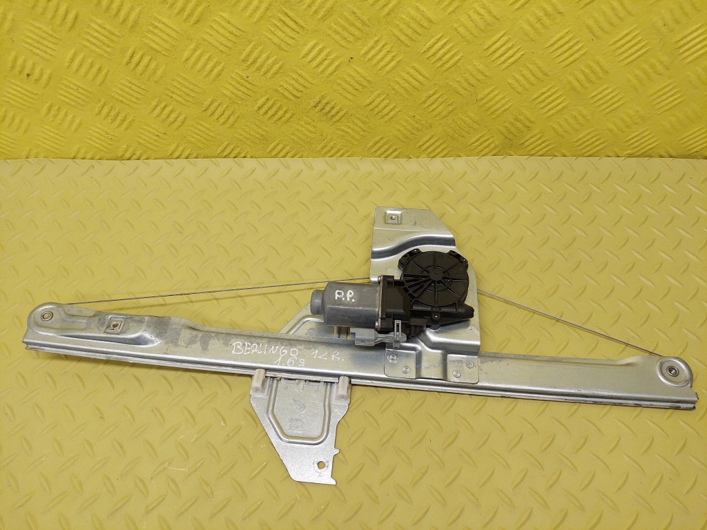 CITROEN BERLINGO III 1.6 window regulator right front 9680557860