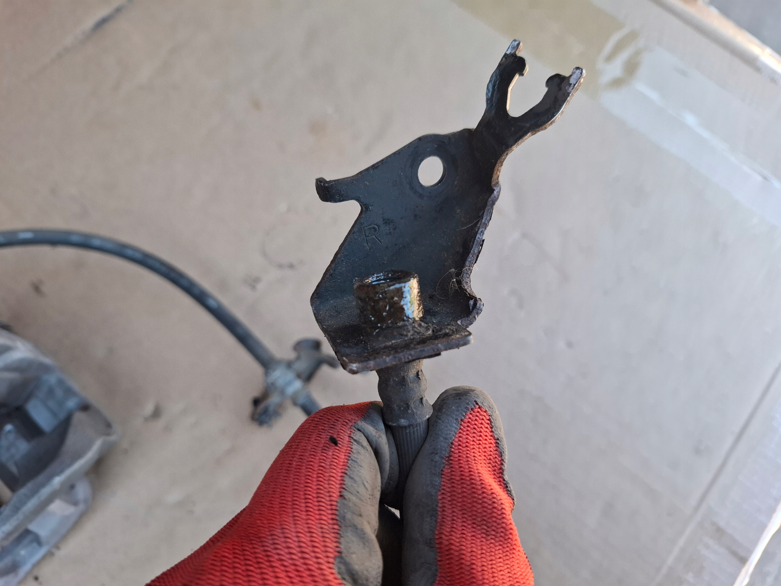 caliper brakes front right HONDA CR-V V 2.0 HYBRYDA 22r