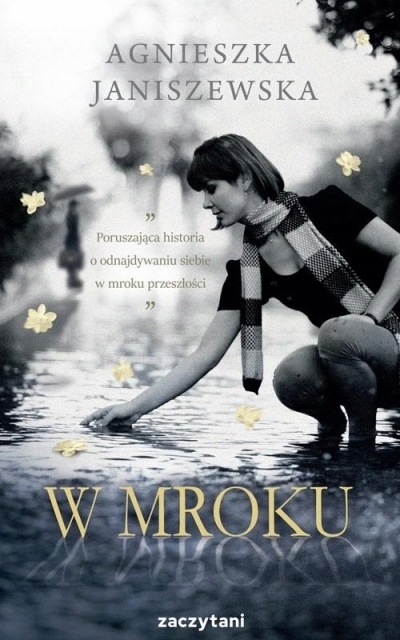 

W mroku
