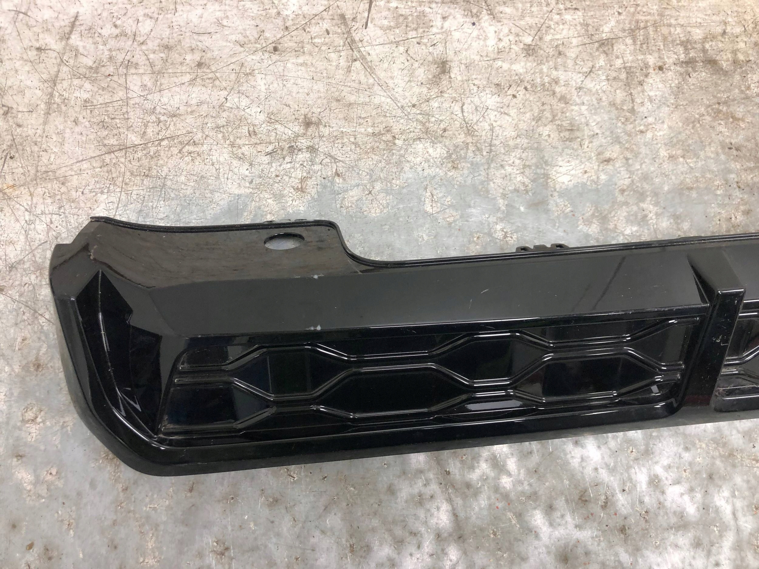 accessories diffuser rear part MINI F60 LIFT 9477908