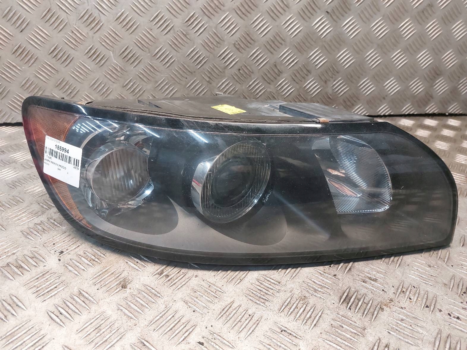 light right front VOLVO S40 II V50 and 31213185