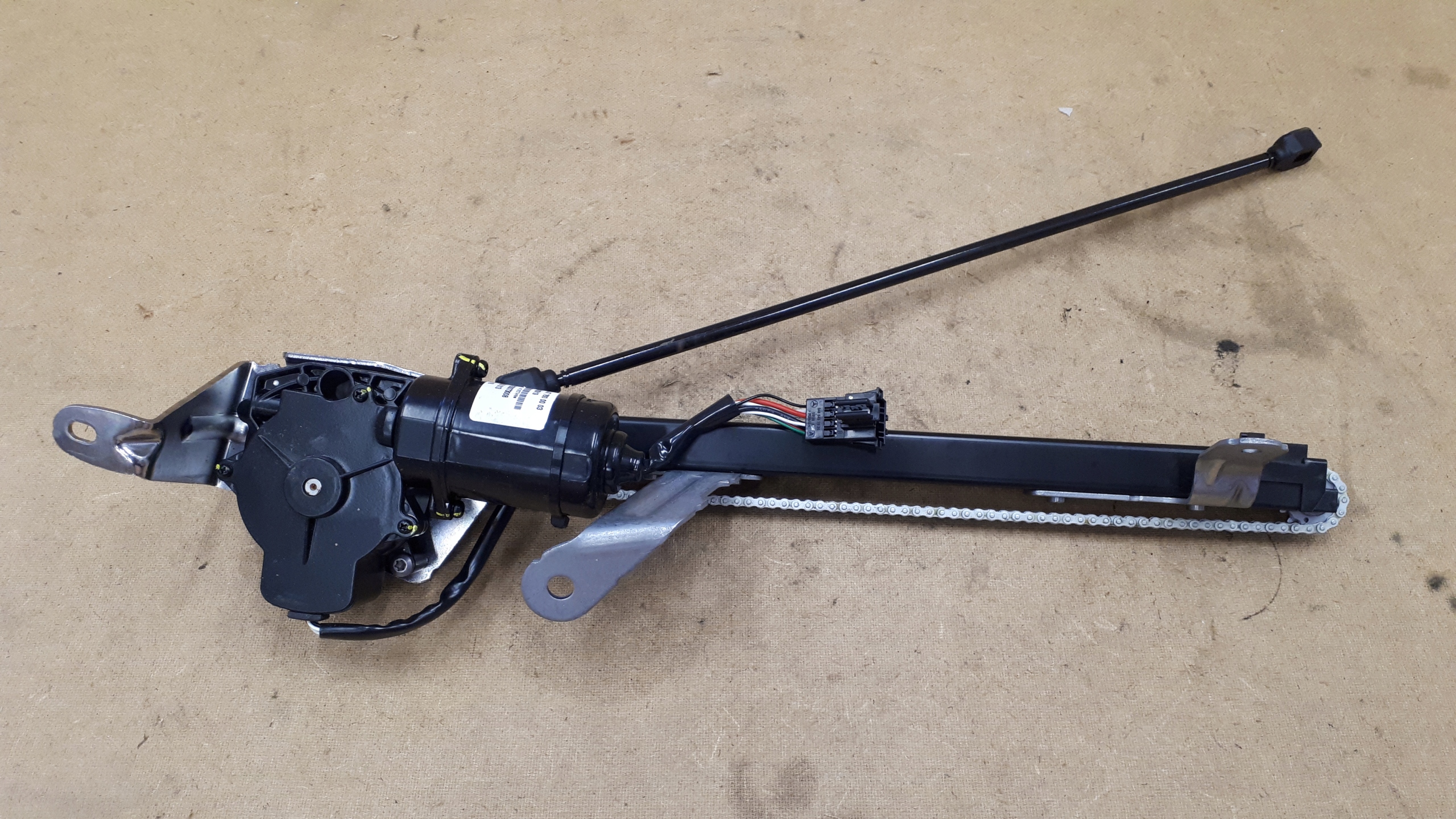 MERCEDES VITO W447 MECHANIZM KLAPY TYŁ TYLNEJ A4477600003 EU Typ samochodu Samochody dostawcze Samochody osobowe