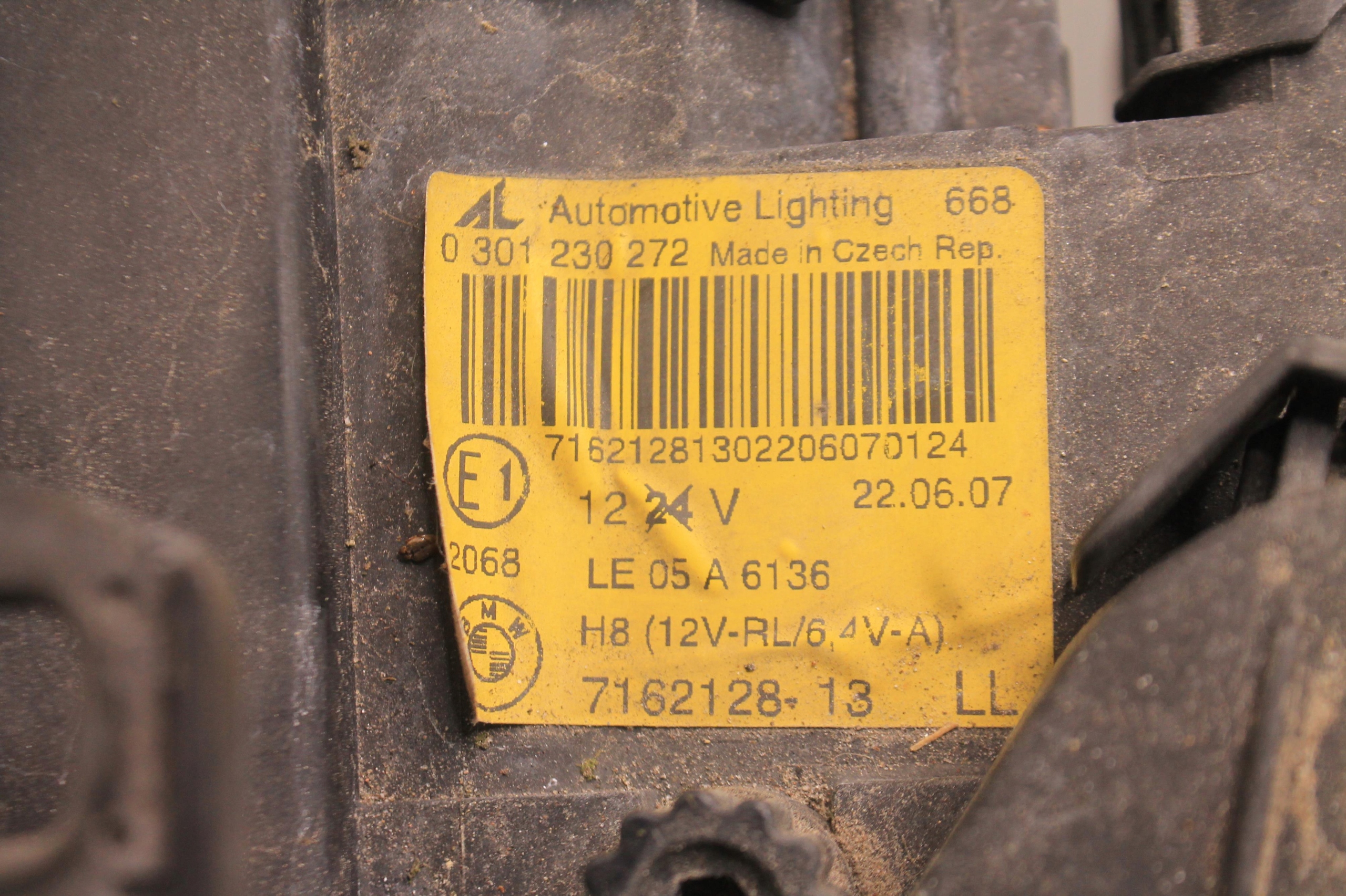light right front XENON 7162128-13 BMW SERIA 3 E92 E93 06-10 EUROPA
