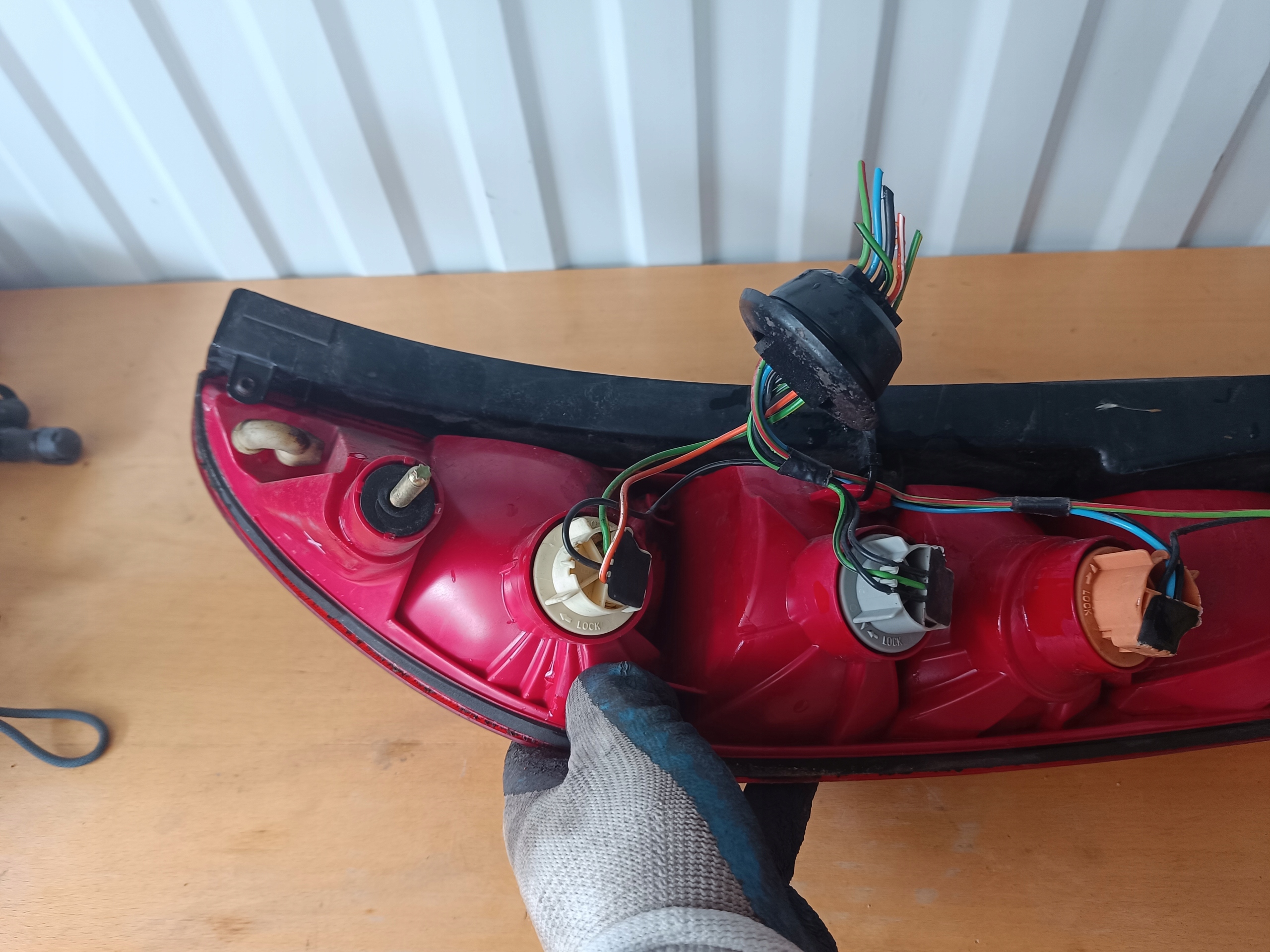 light left rear left rear part FORD MONDEO MK3 KOMBI 1S71-13405-C