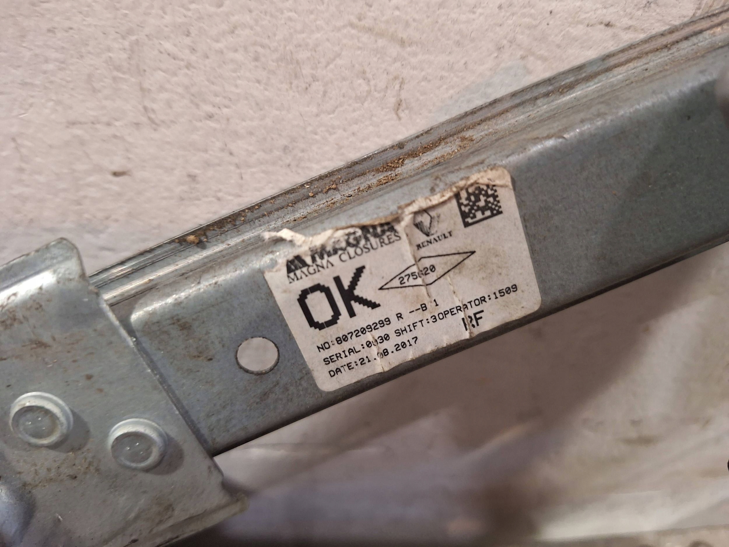 window regulator right front 807209299R DACIA SANDERO II 2012