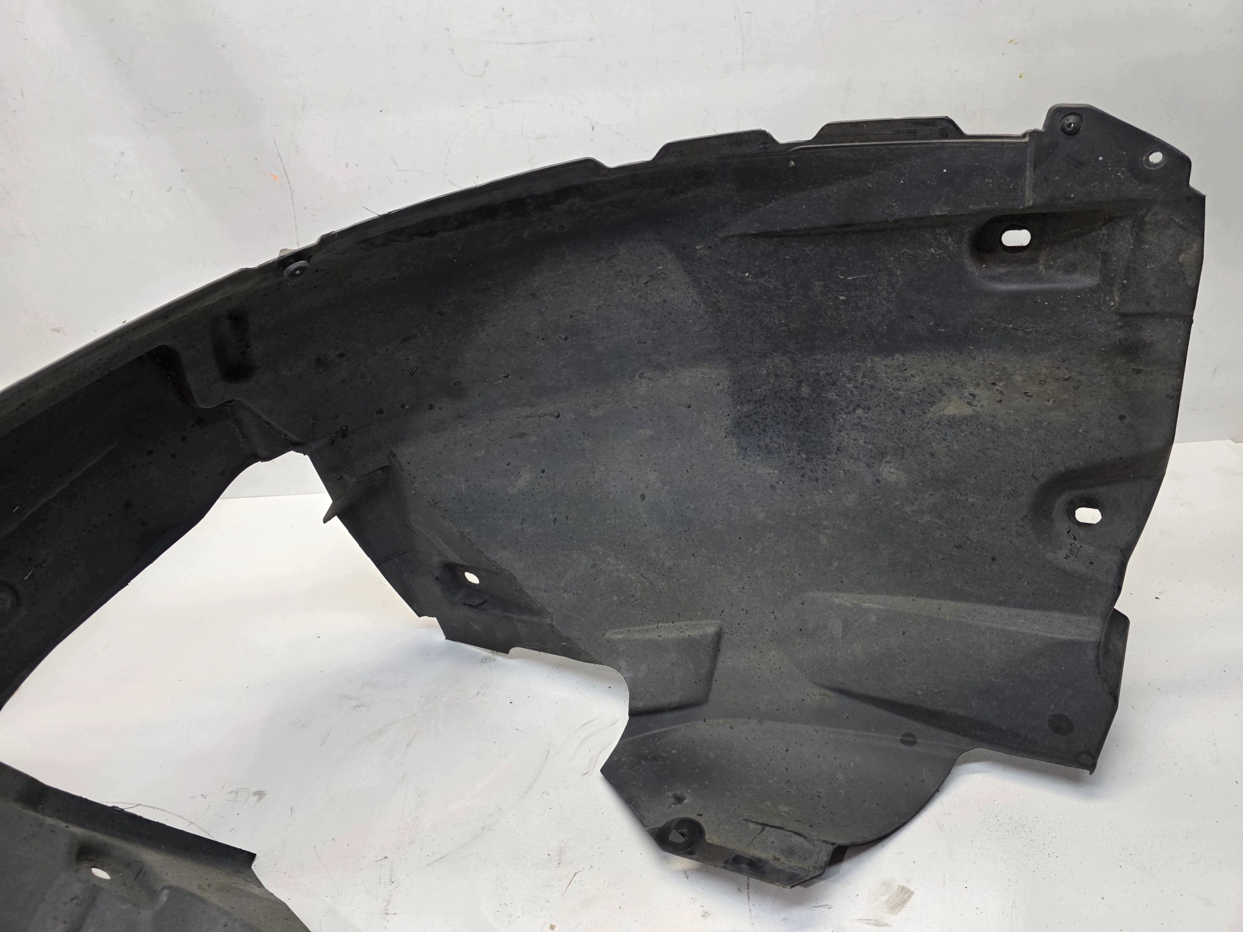 mudguard left front plastic AUDI A4 B8 LIFT 8K0821171J OK
