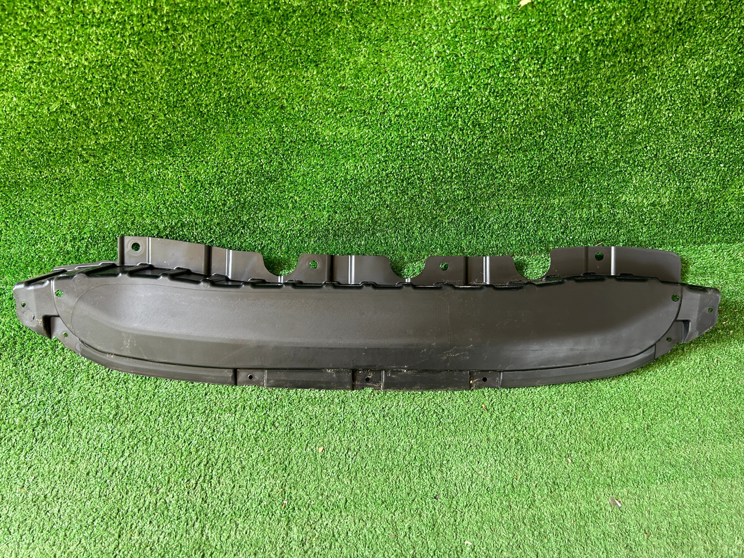 BMW X3 F25 cover support below bumper 7237453
