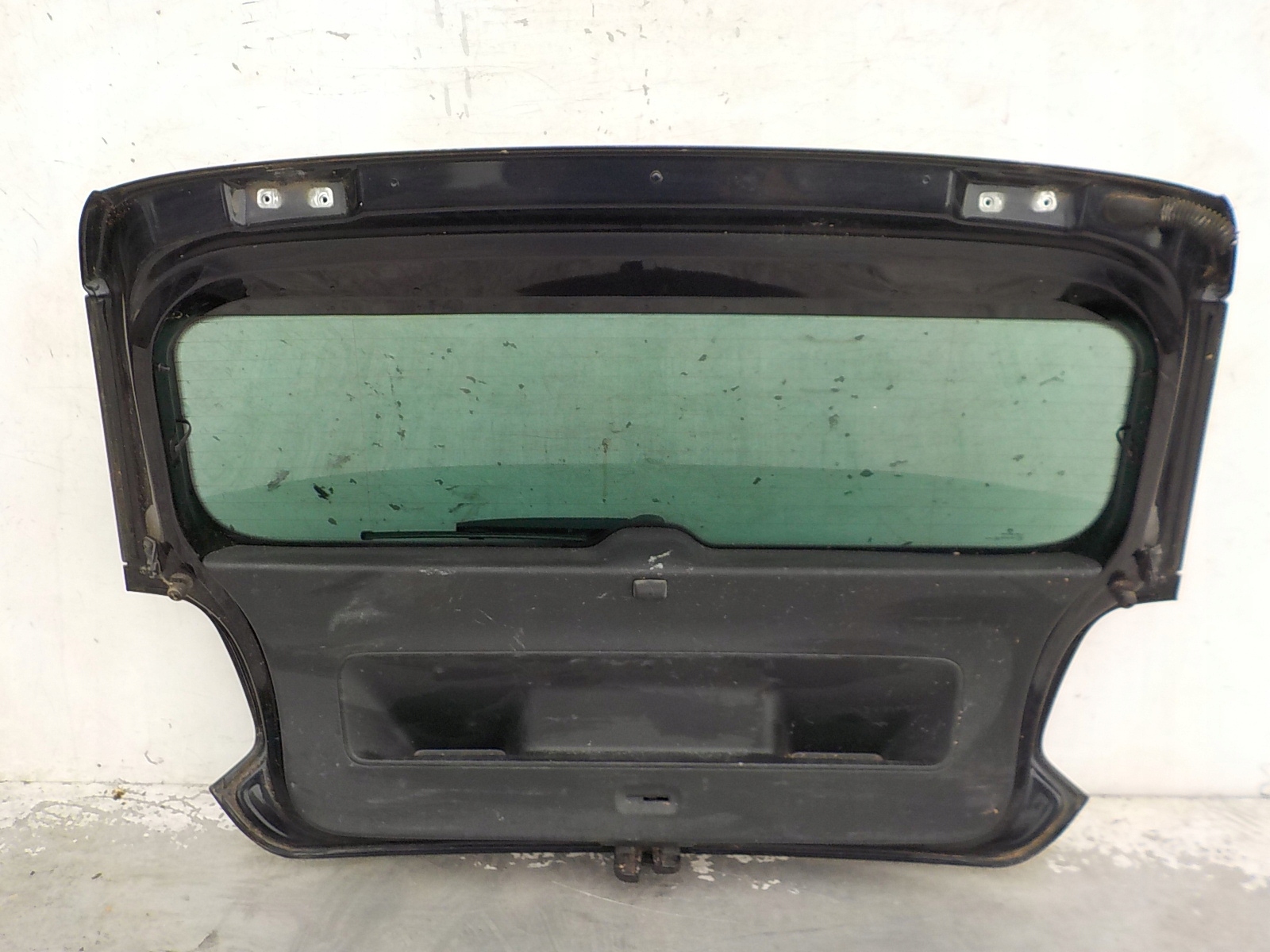 906 VOLKSWAGEN POLO V 6R 3D boot door rear