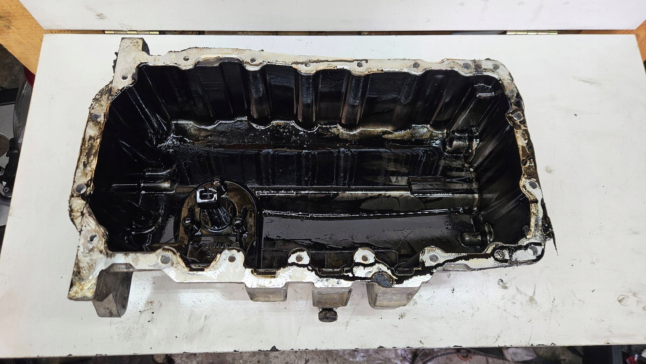 VW Golf 6 5K 1.6 TDI CAY 03l103373a TESTATA Motore completa