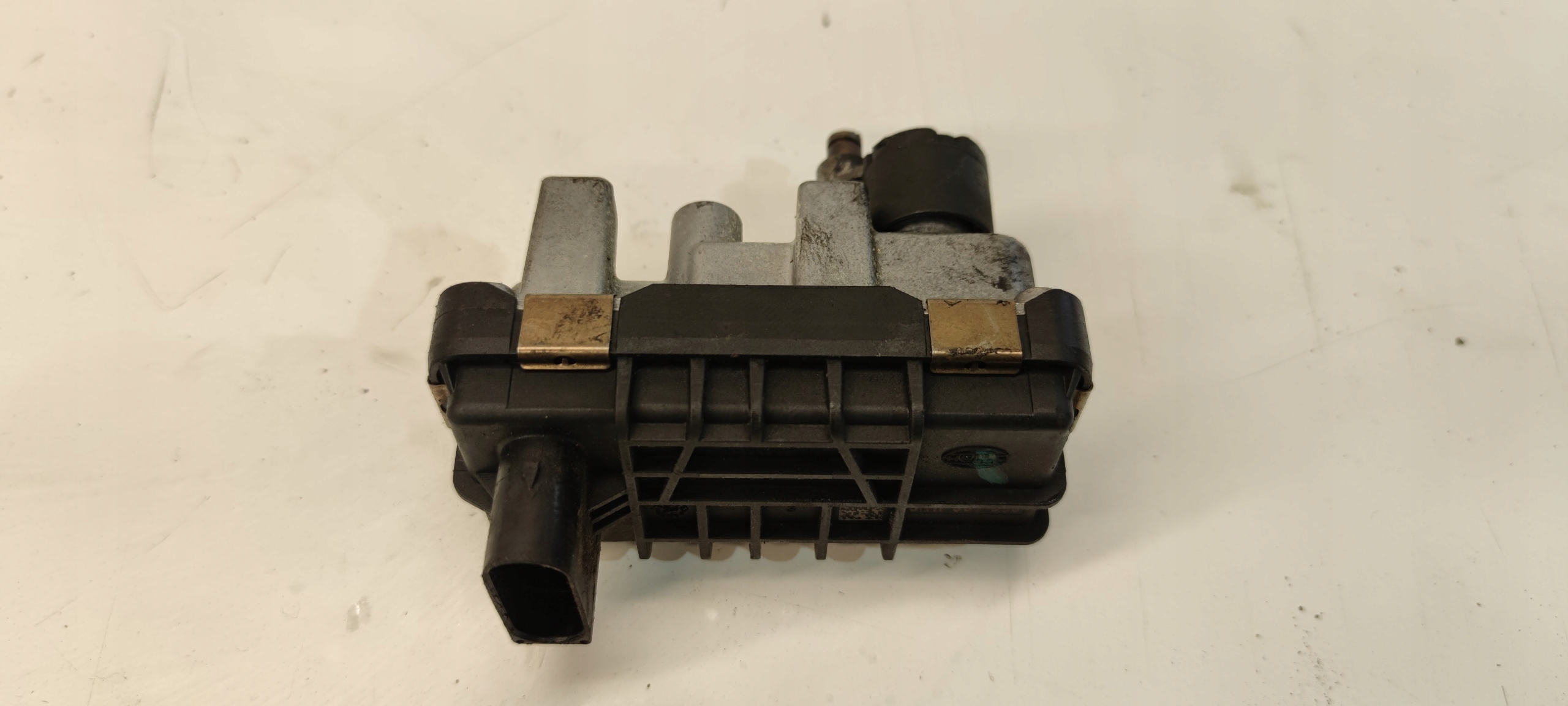Régulateur Turbines AUDI A4 A5 A6 TDI 6NW009550 G-21