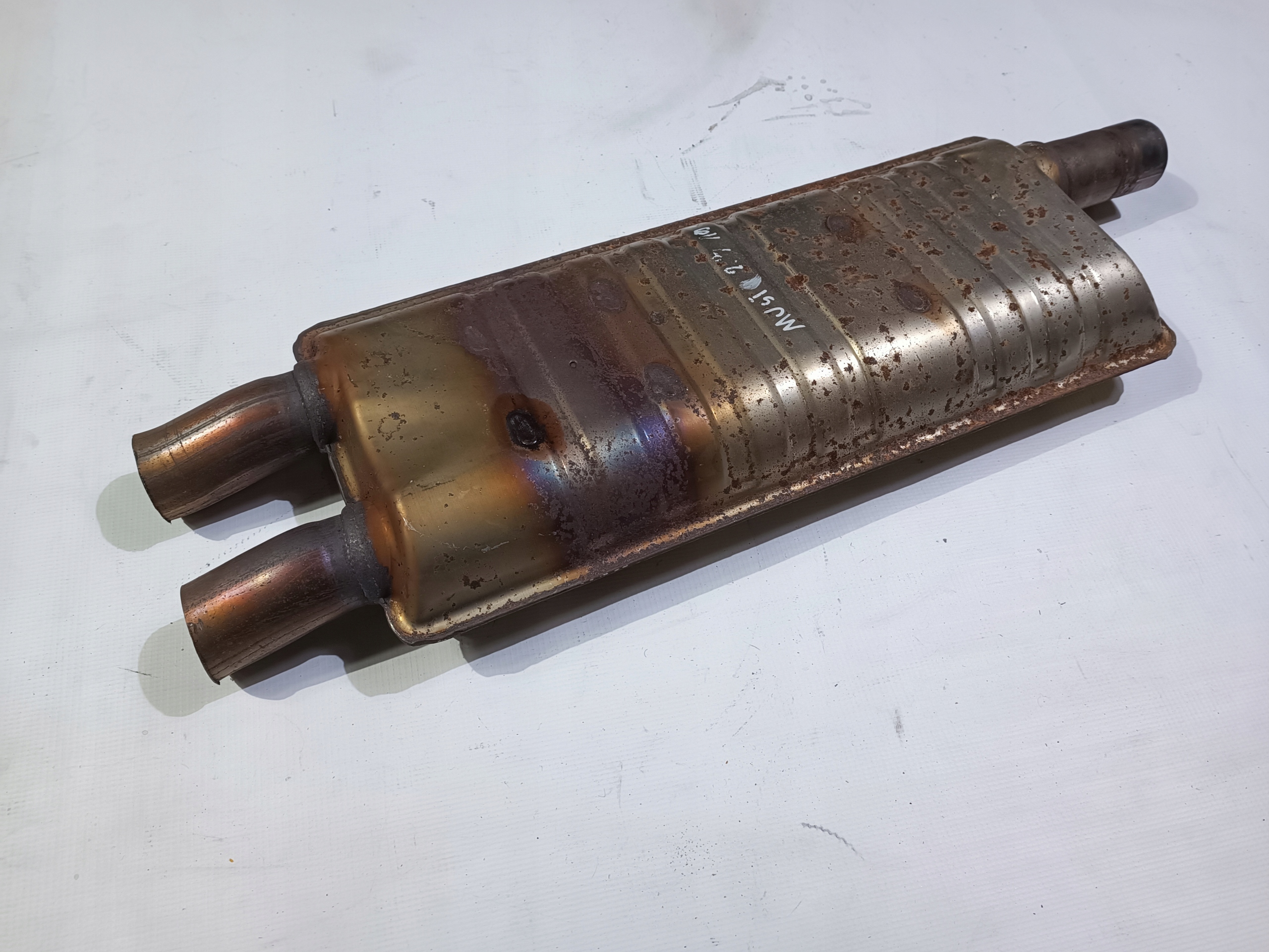 exhaust pipe silencer central Ford Mustang VI 2.3 2015