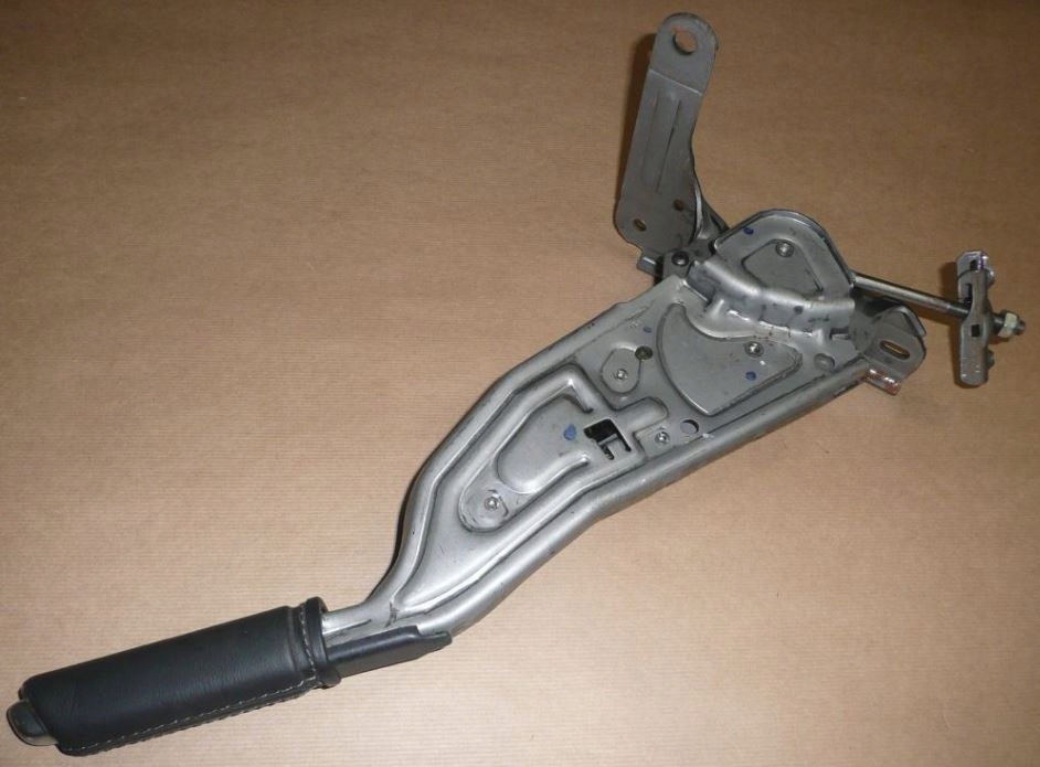 DZWIGNIA HAMULCA RECZNEGO RENAUL MEGANE 360103180R Part number 360103180R 360100013R 360101431R
