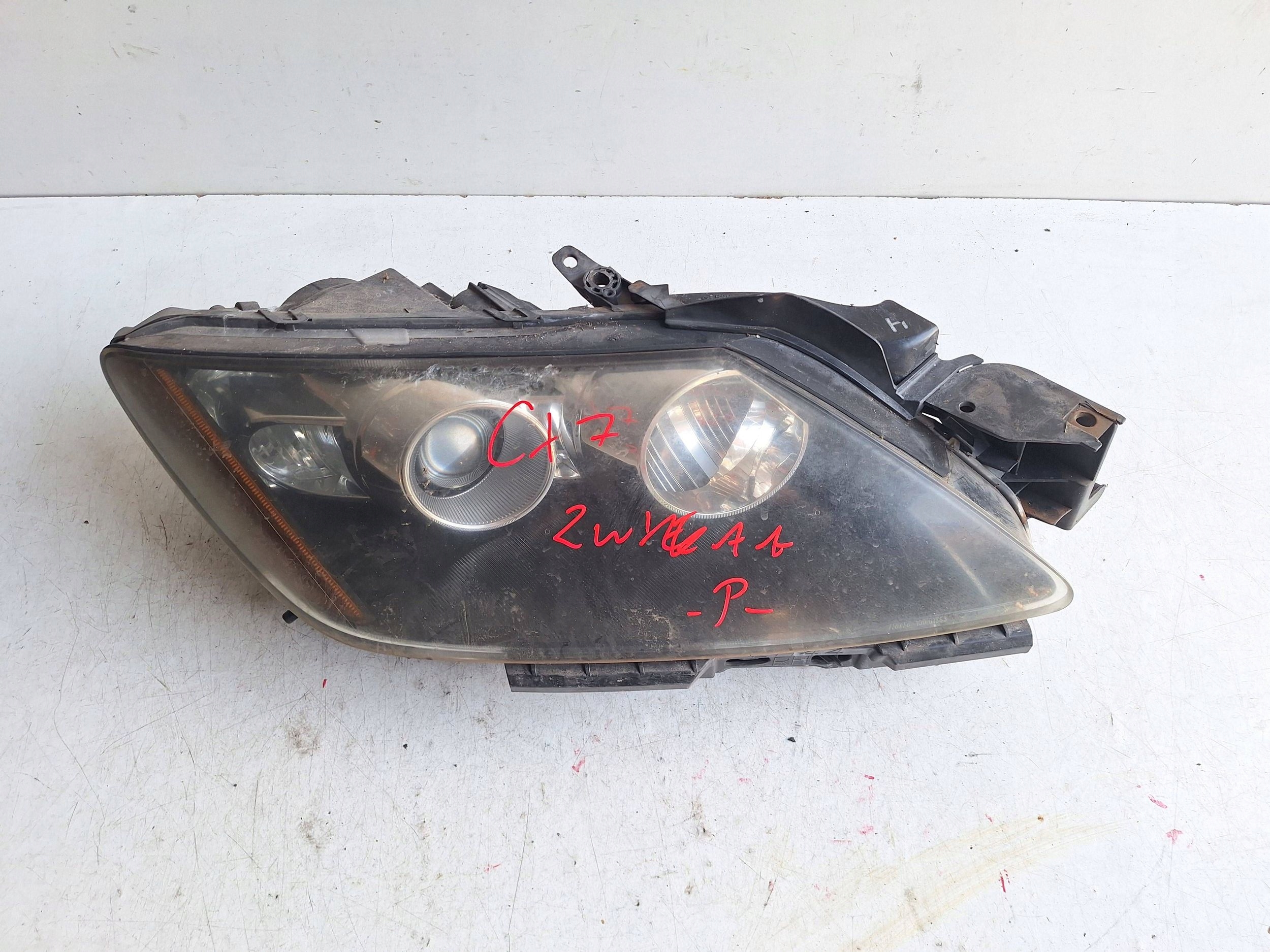 MAZDA CX-7 07-14 light right UK-ANGLIK
