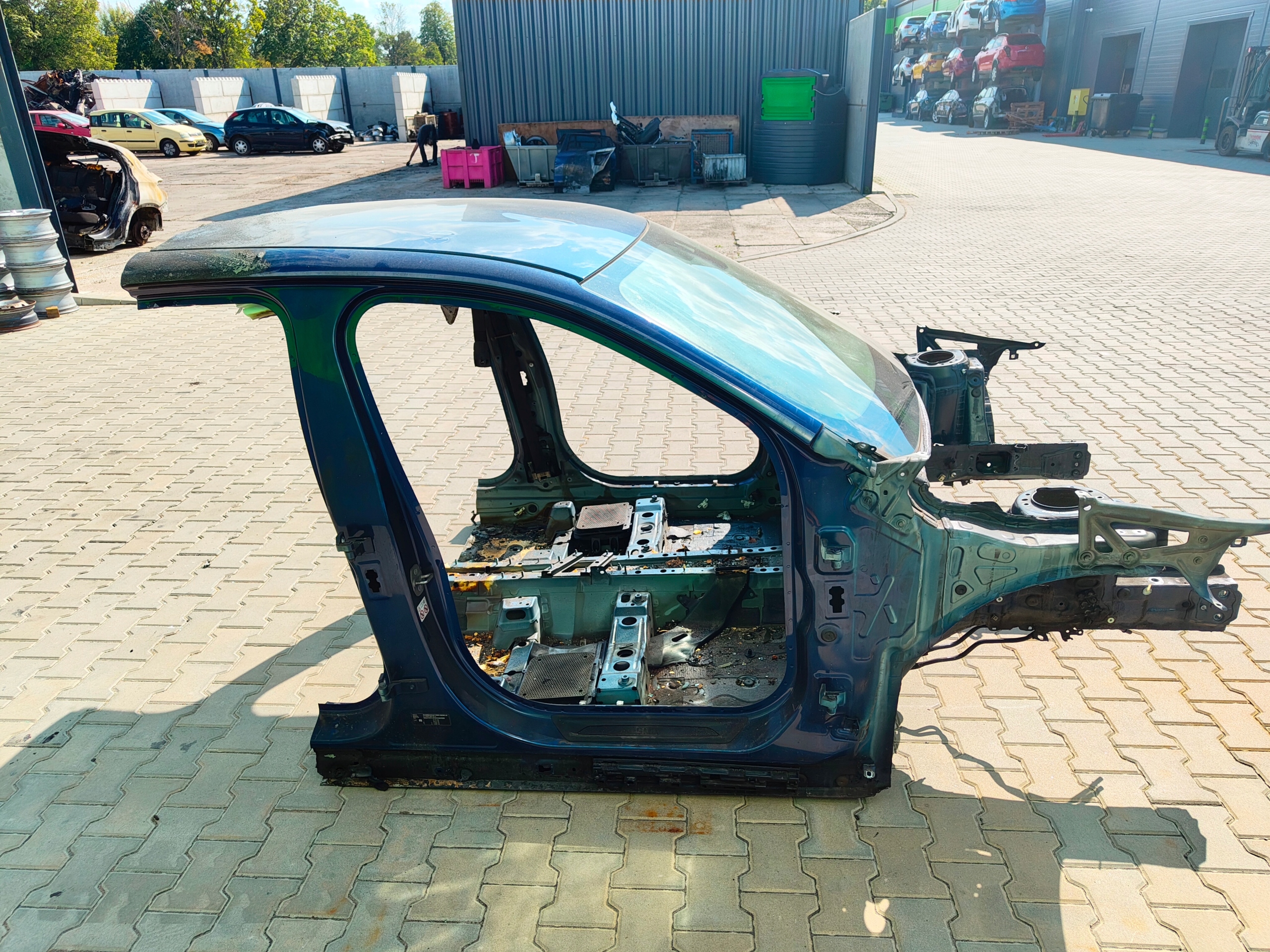 BMW X2 F39 BUDA quarter quarter placement pillar threshold colour C10