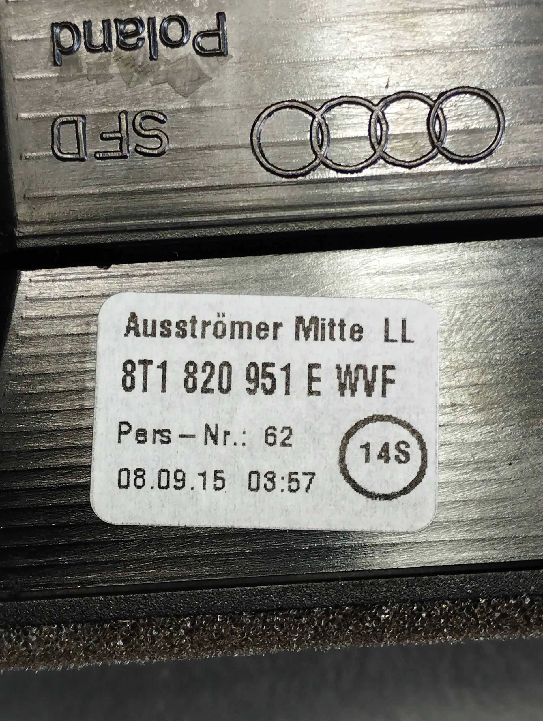 Audi A5 8T grid blower fan central 8T1820951E