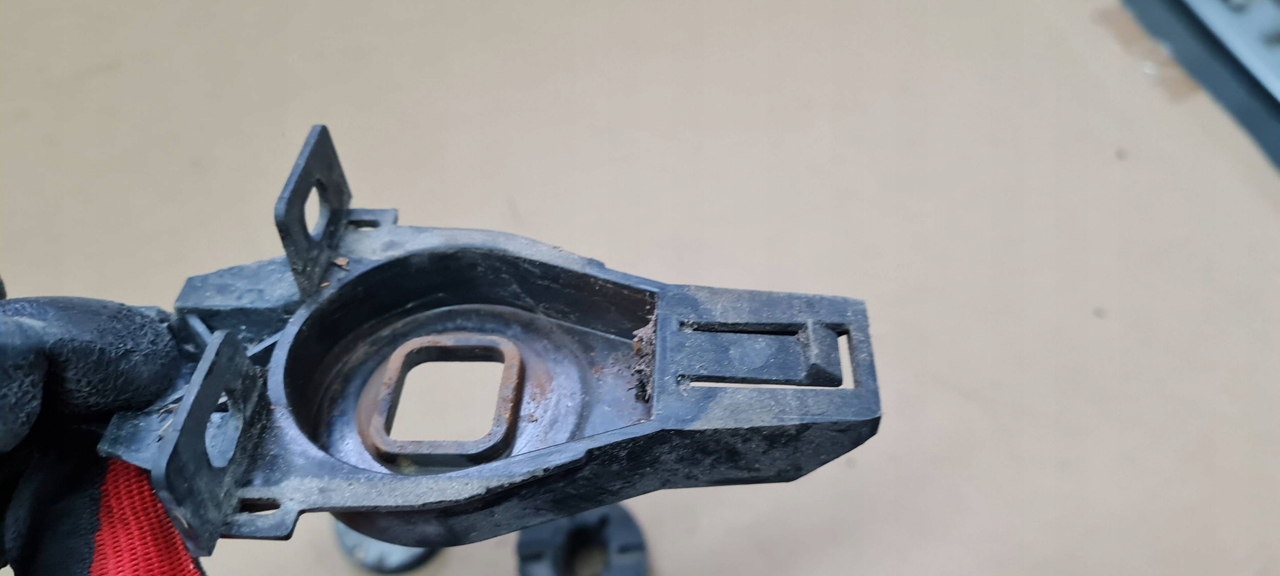 S4 B8 A4 bracket holder radiator lower hook A5 Q5 8K0805201